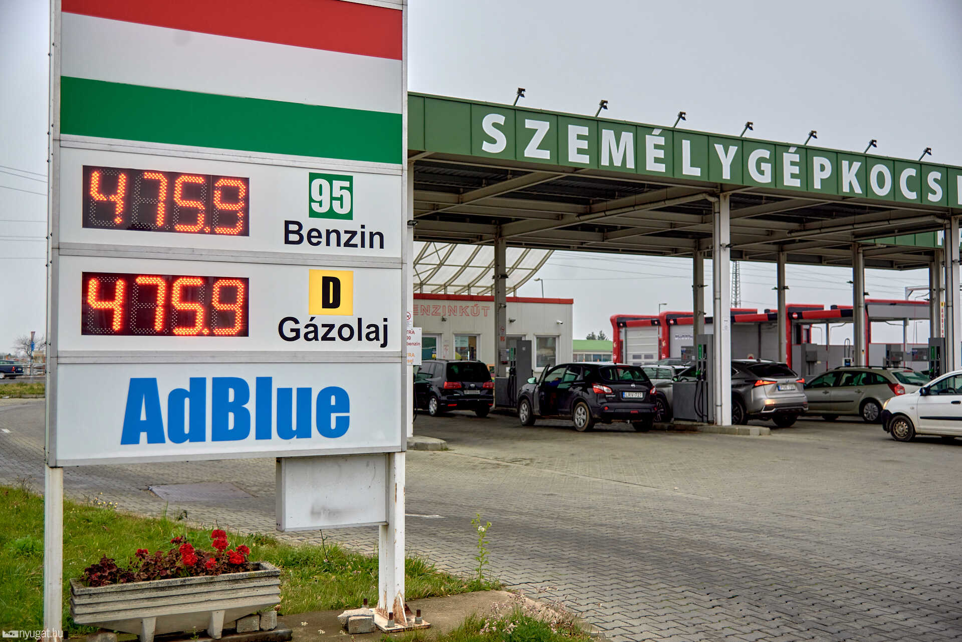 Befagyasztott benzinárak 2021