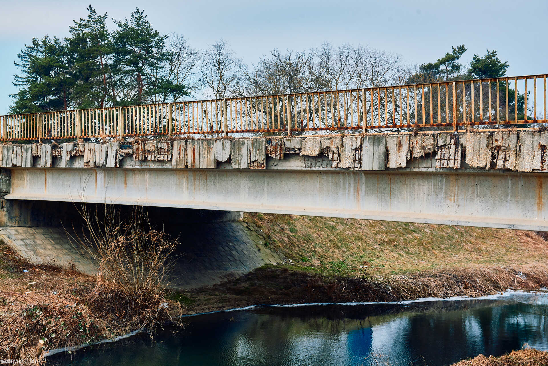 Kodály Zoltán utcai Perint híd