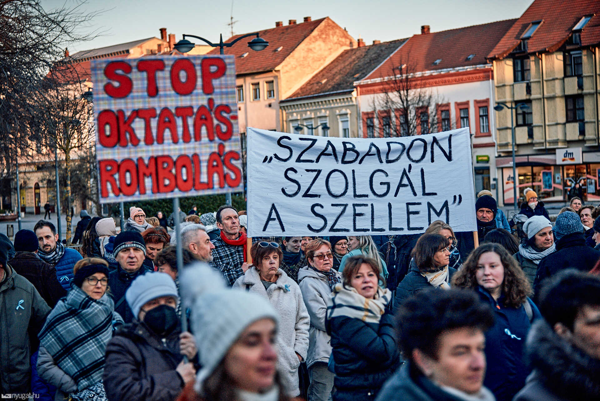 Kiállás az oktatás és a gyermekek jövője érdekében