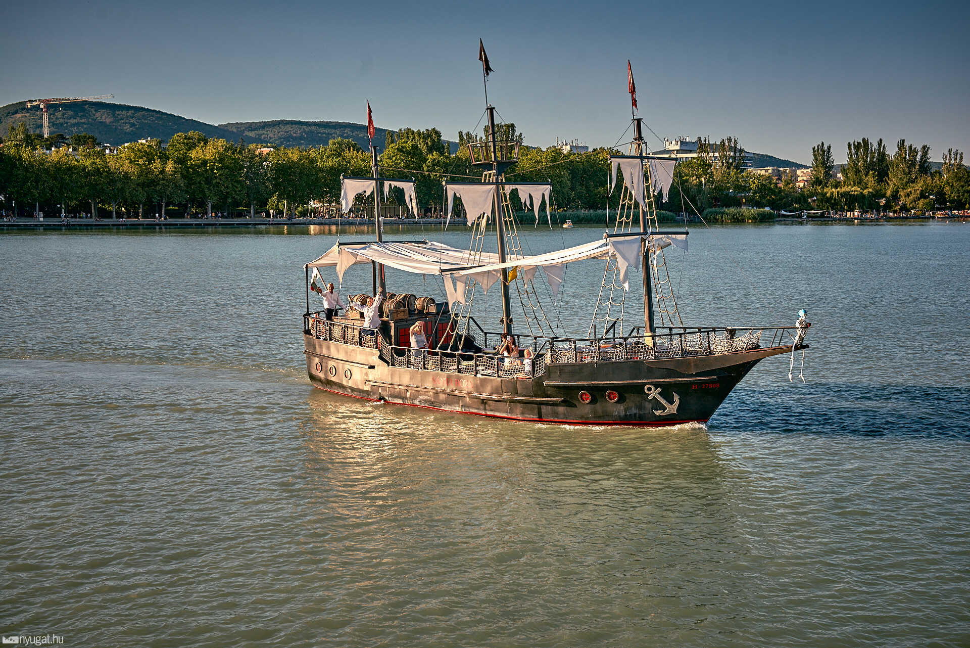 Gőzhajóval a Balatonon