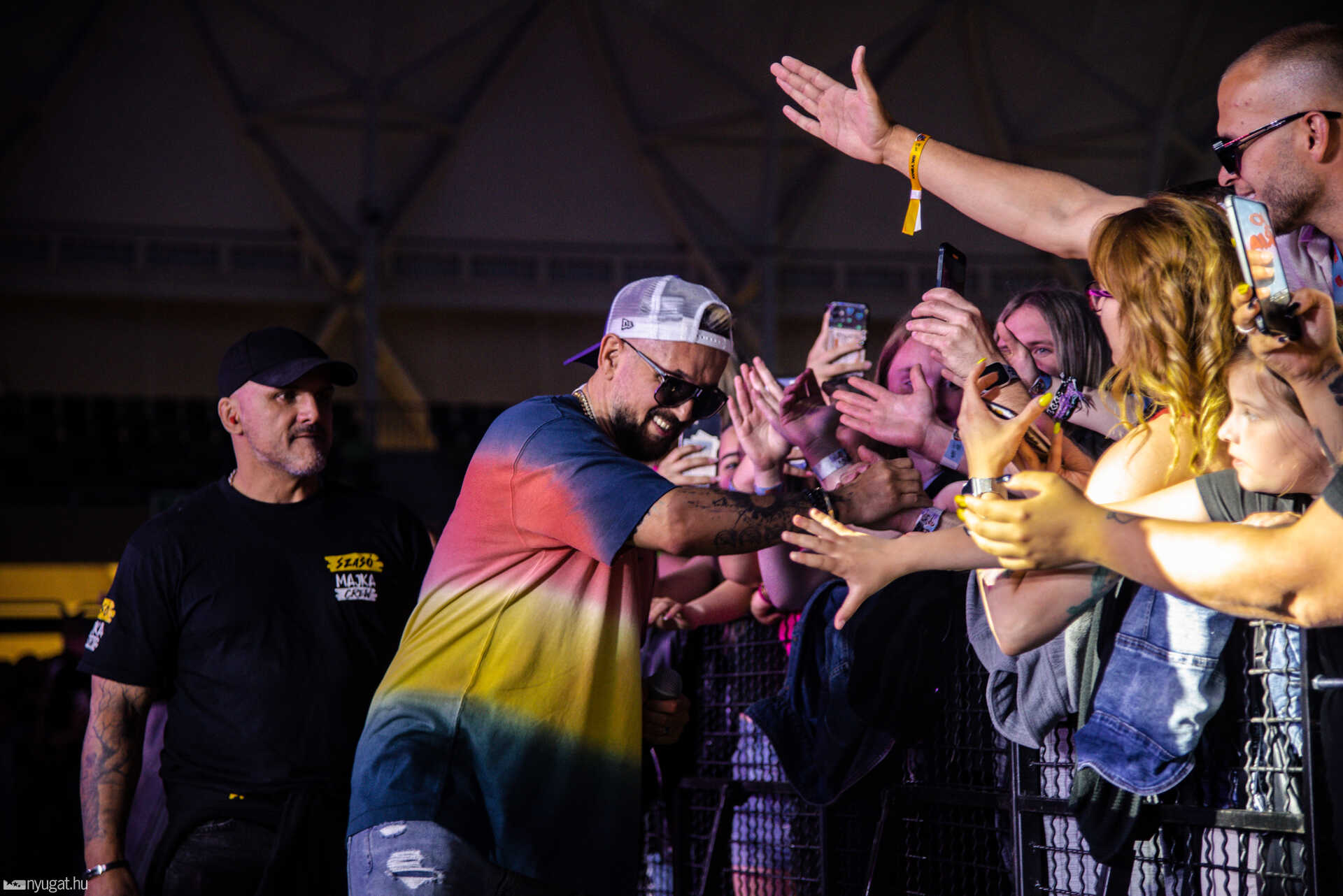 Majka-Azahriah koncert a Haladás stadionban