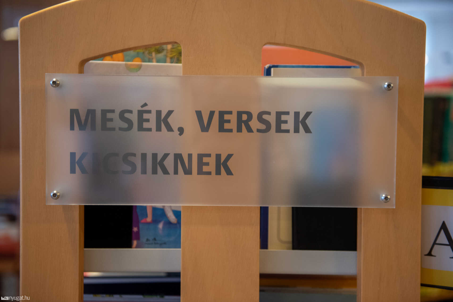 Berzsenyi Dániel Könyvtár