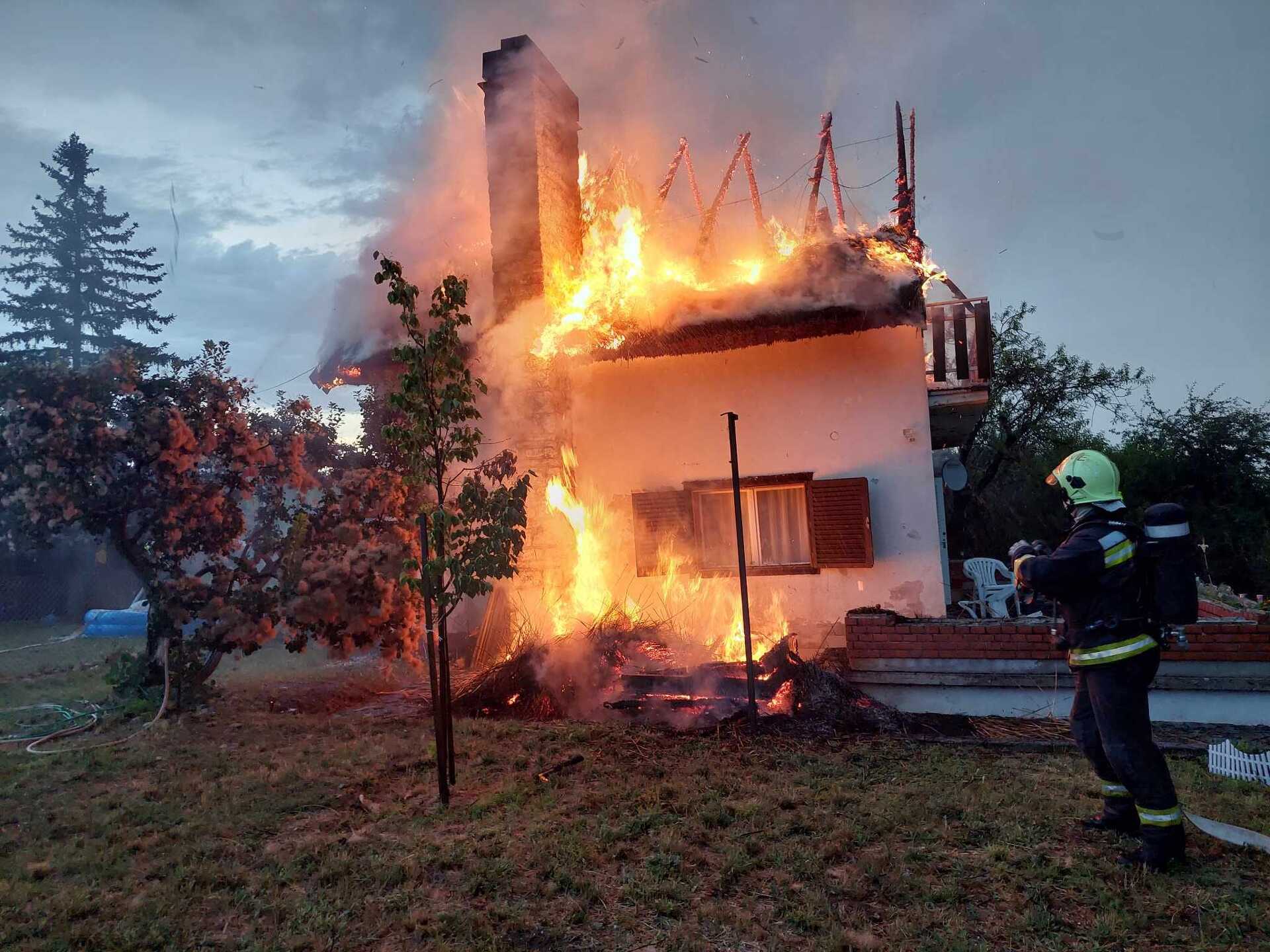 Szombathelyi család nyaralója égett Balatonfüreden