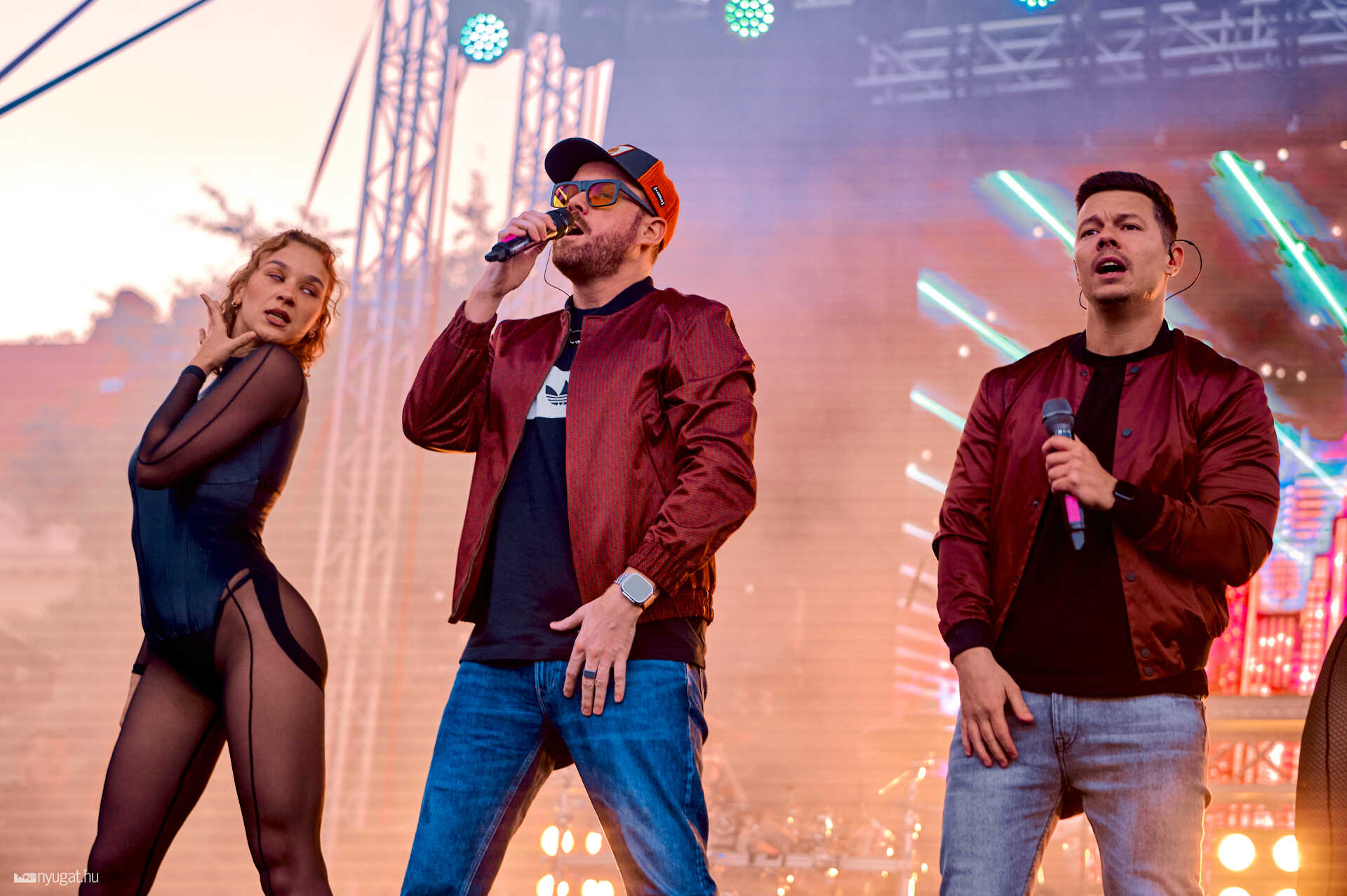 Wellhello koncert a Fő téren