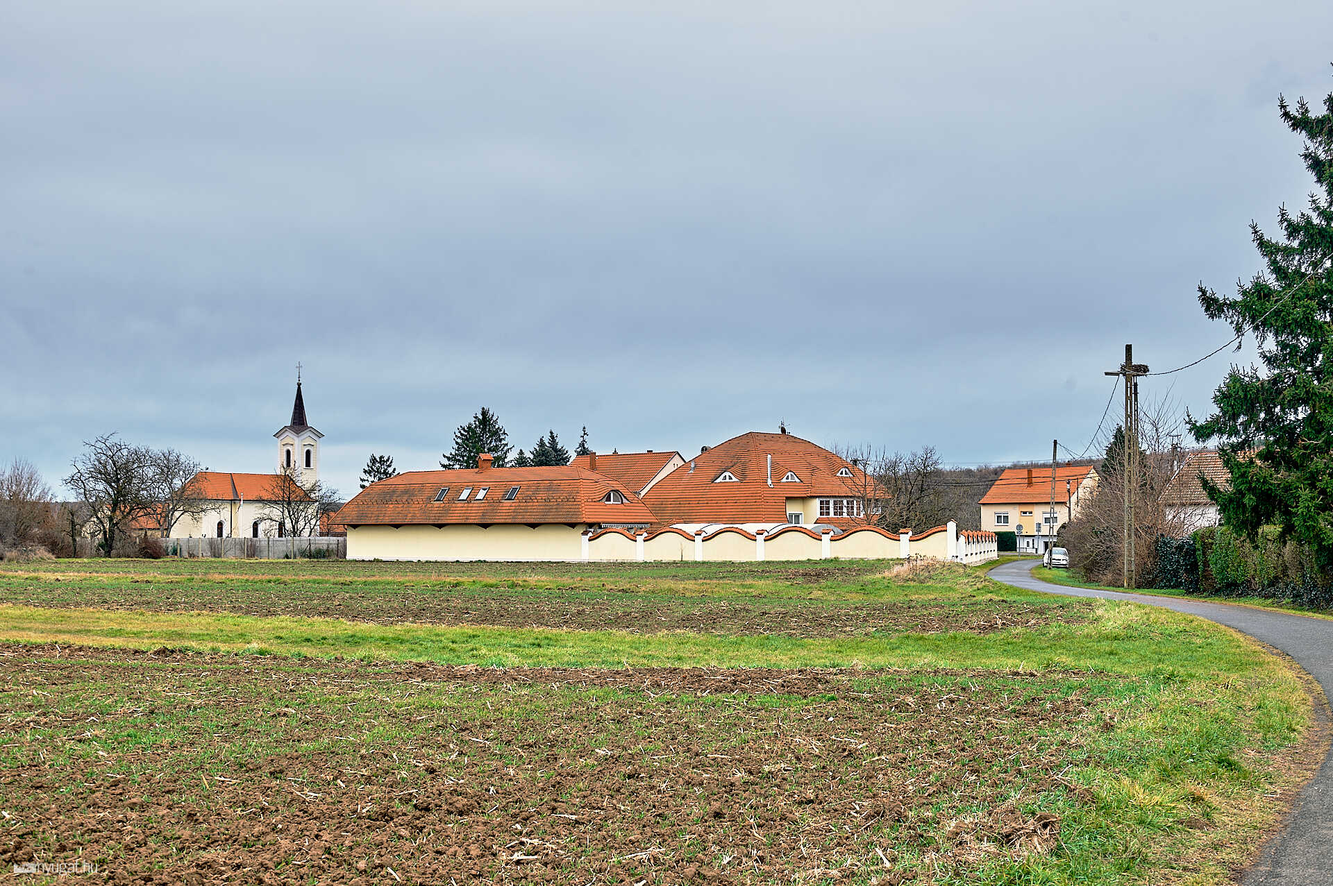 Faluriport - Torony