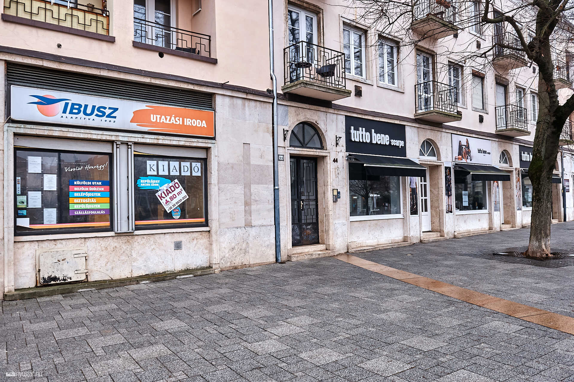 Bezárt üzletek Fő tér környéke