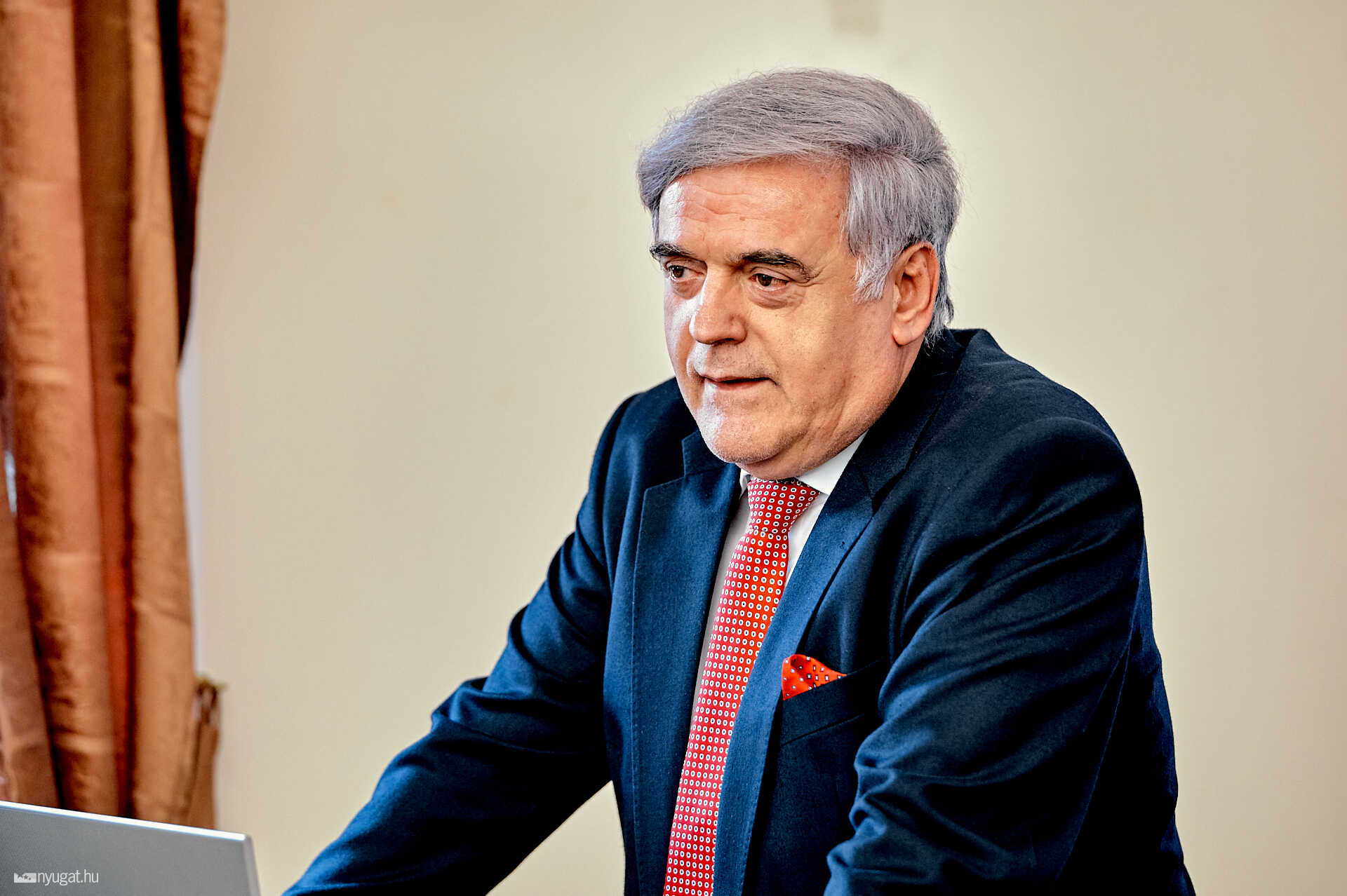 Cseri József