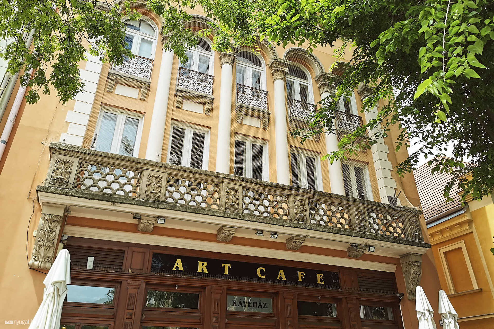 Art Cafe