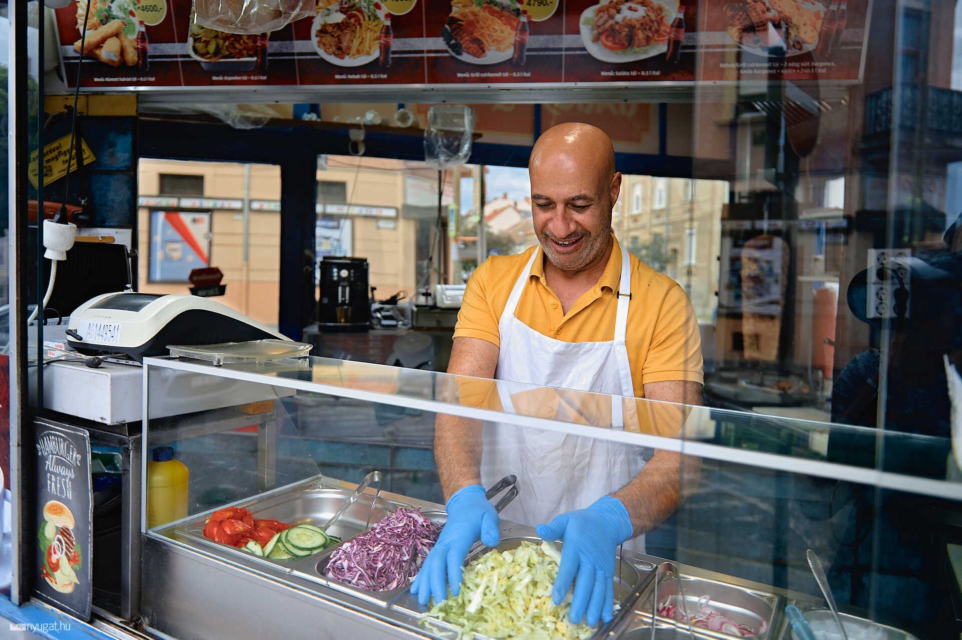 Egyiptomi kebabos