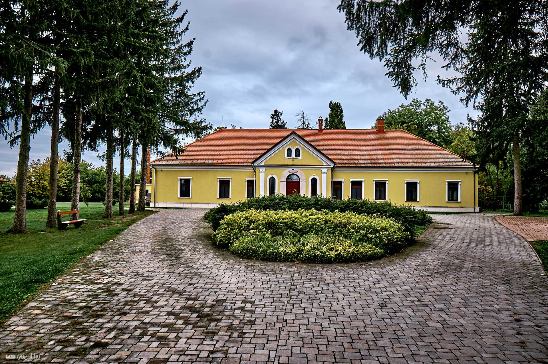 Chernelházadamonya faluriport
