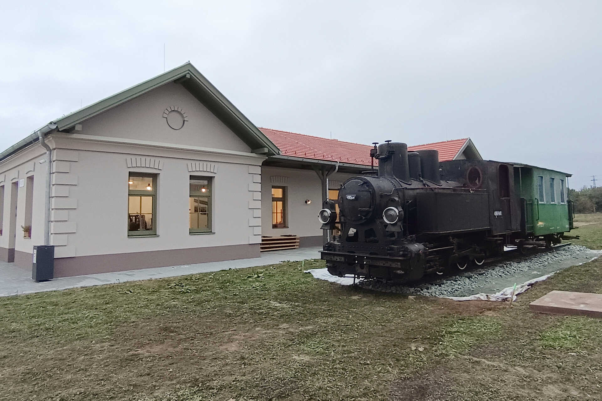 szombathelyi gőzmozdony a Vasparipa Játszóparkban