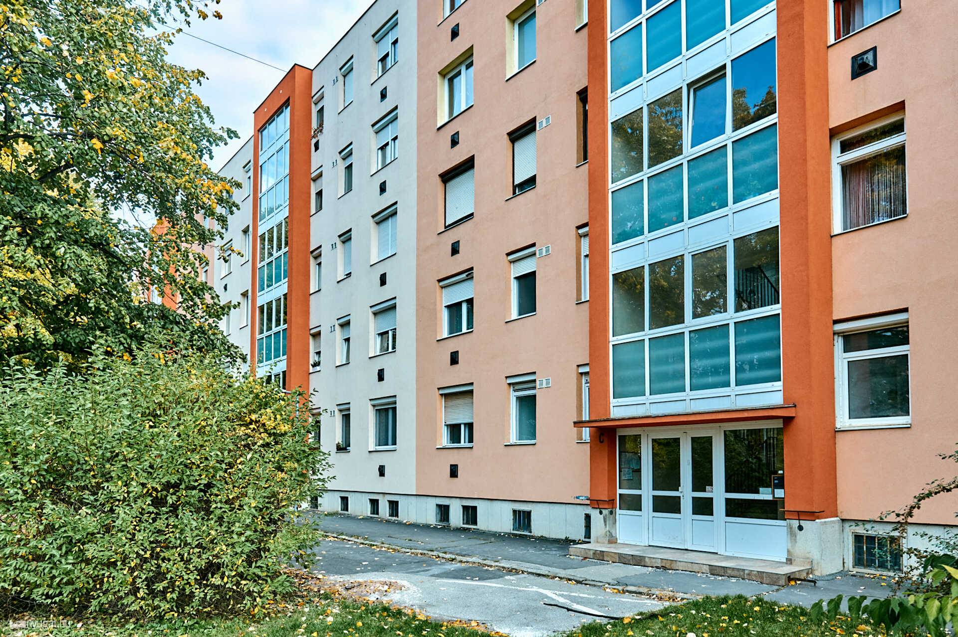 kifolyt szennyvíz Szűrcsapó 4.c