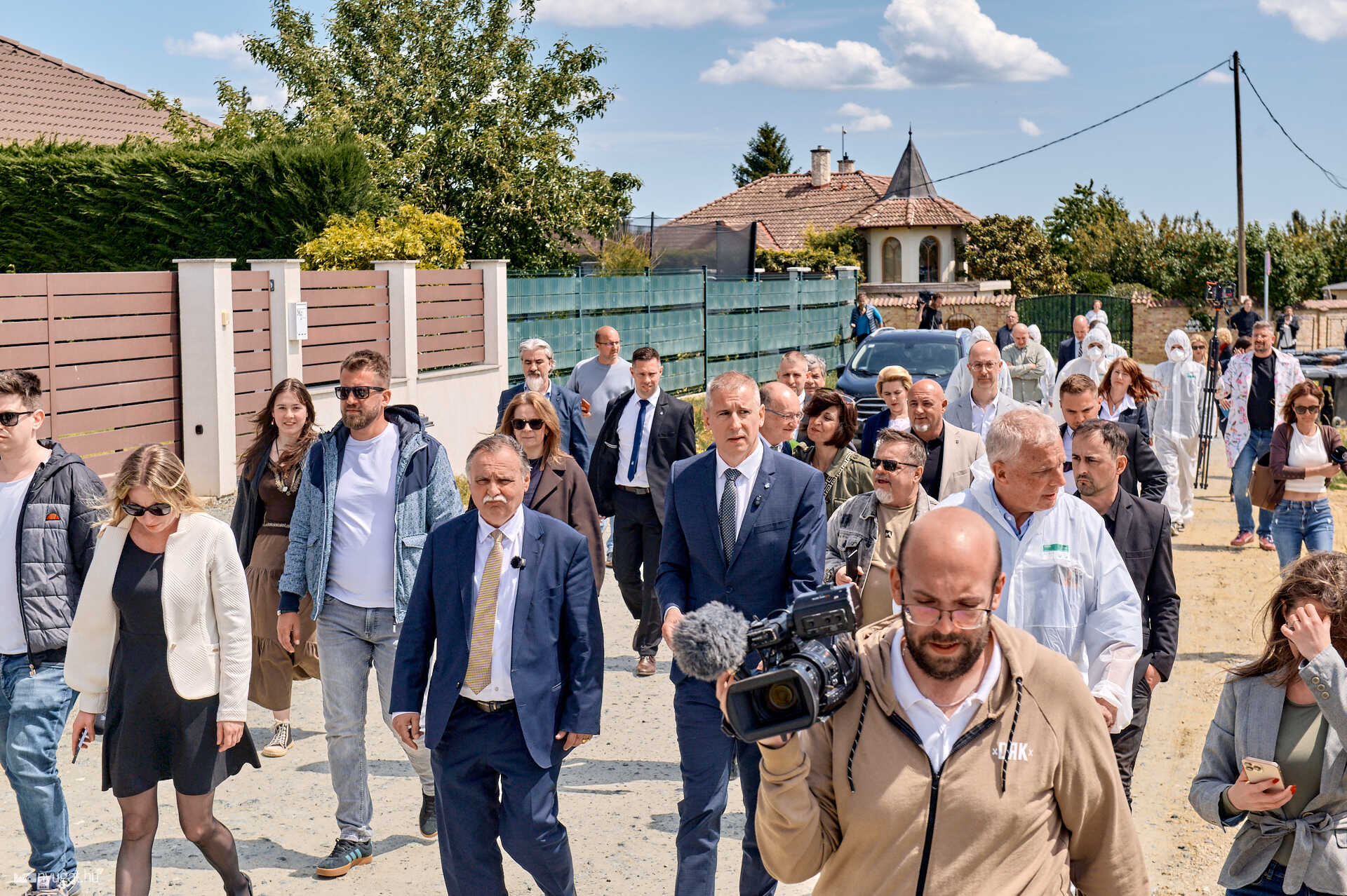 Síp utca azbeszt bejárás Gajdos László, Nemény András, 