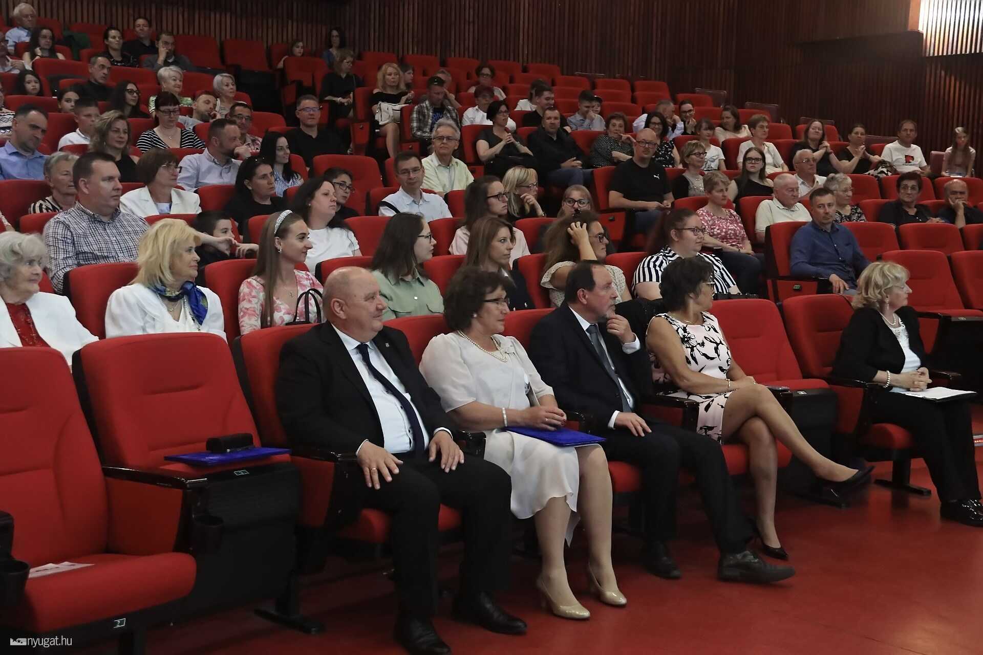70 éves a Nyitra iskola