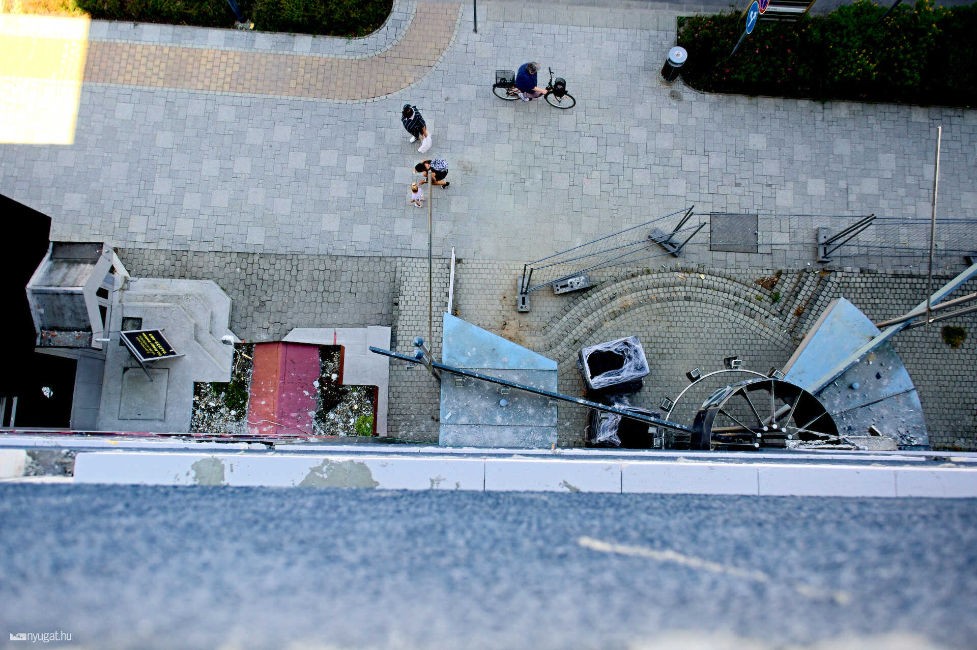 Isis hotel bejárás