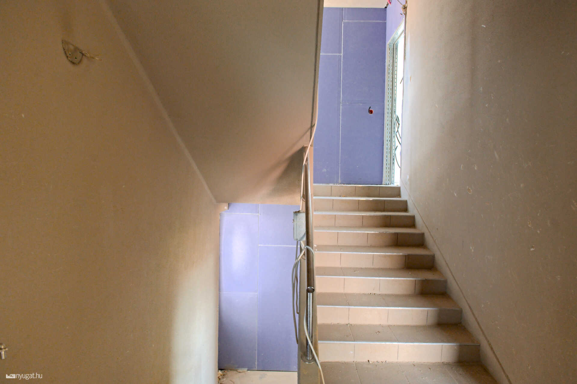 Isis hotel bejárás