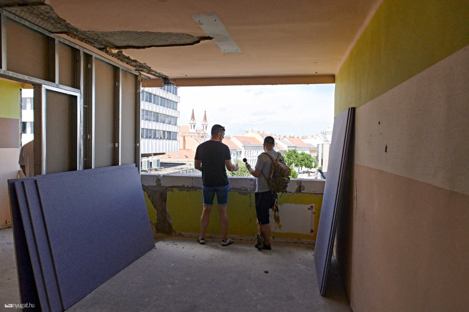 Isis hotel bejárás