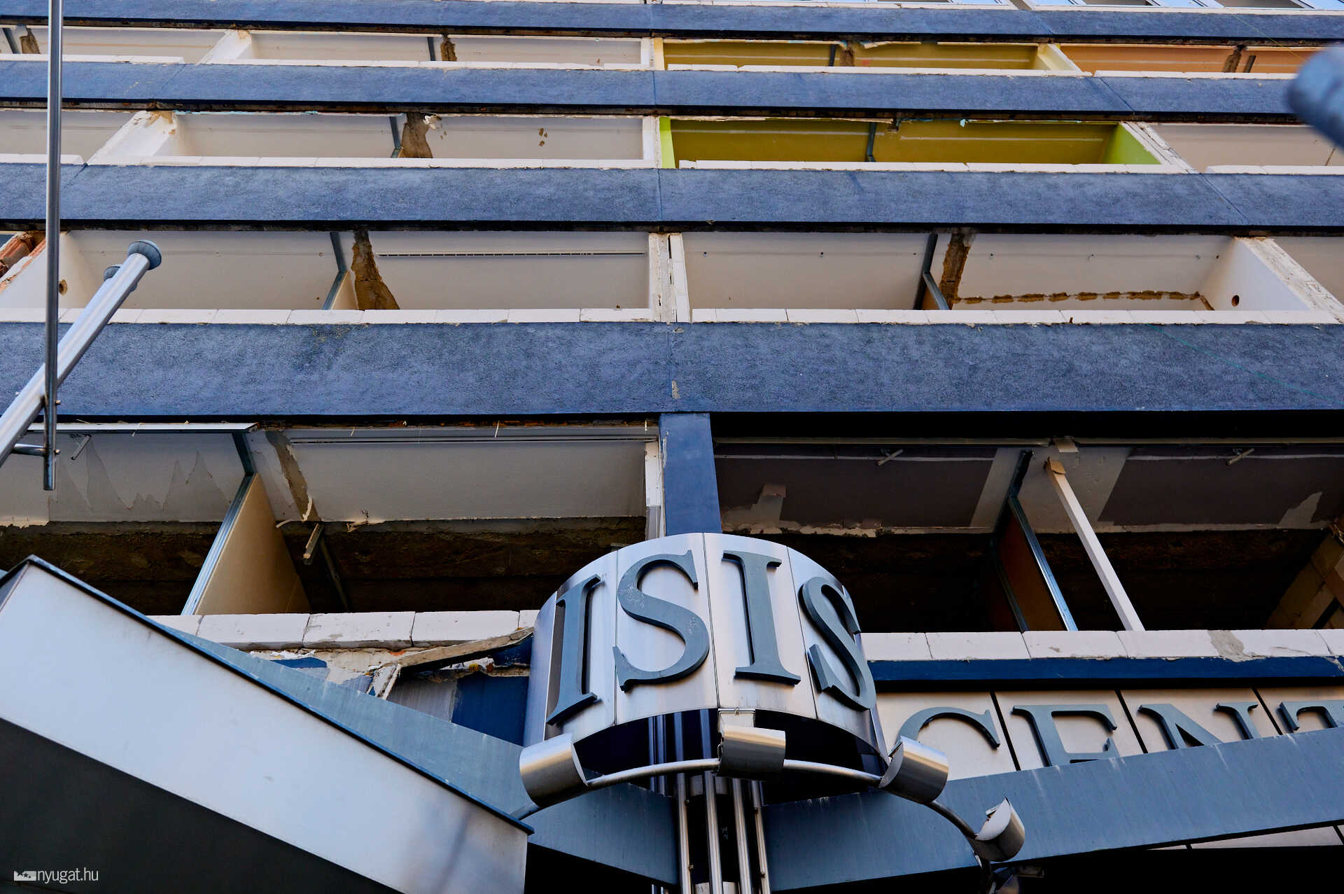 Isis hotel bejárás