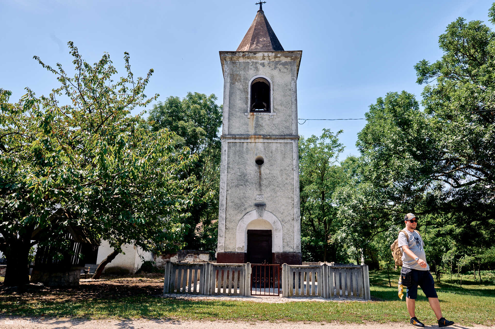 Tompaládony faluriport