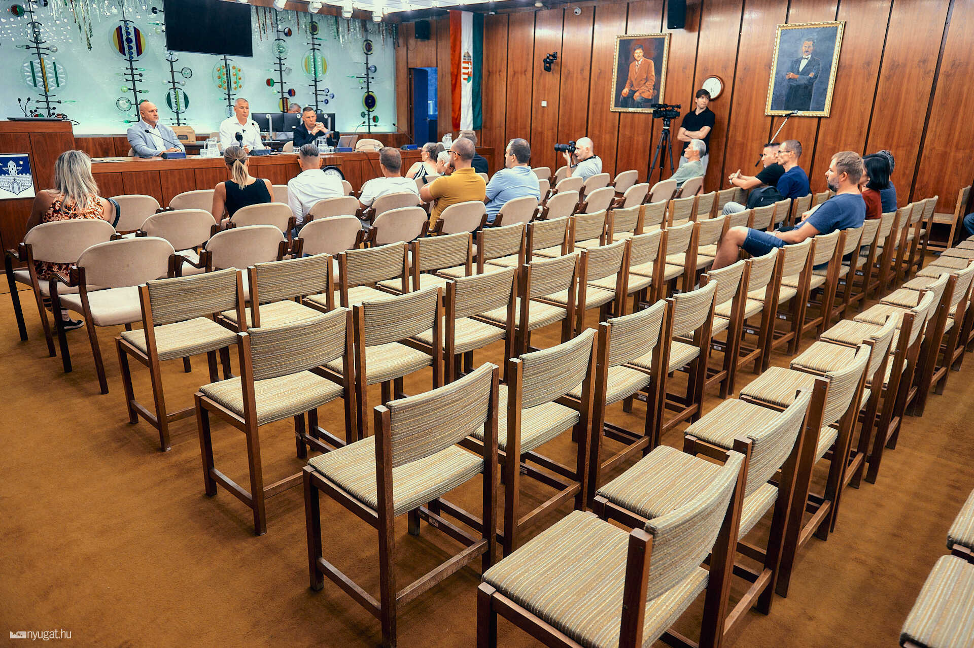 Azbesztfórum a szombathelyi városházán