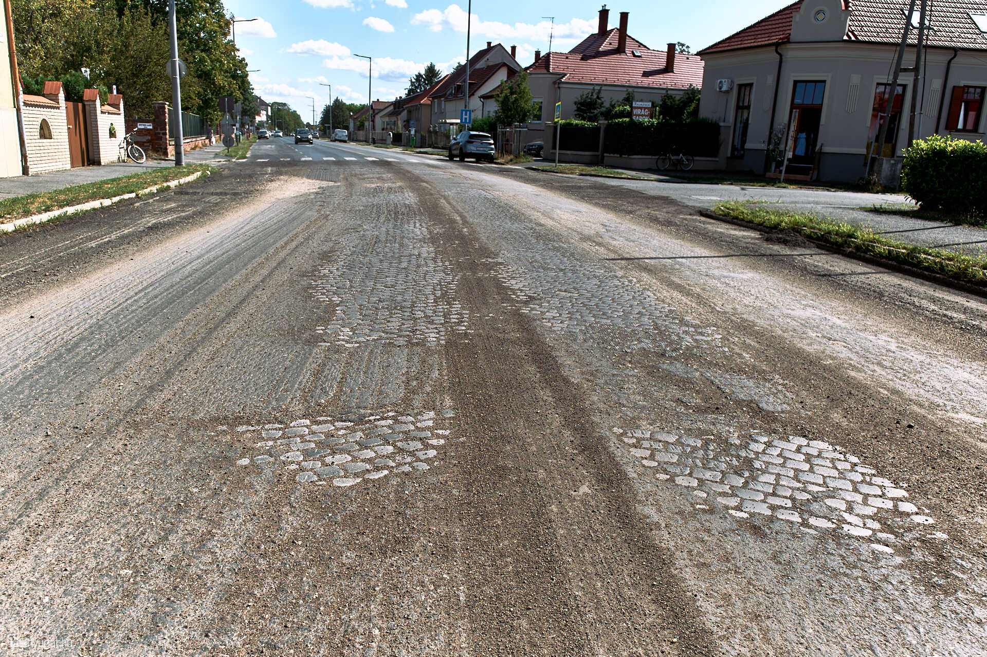 11-es huszárút macskakő