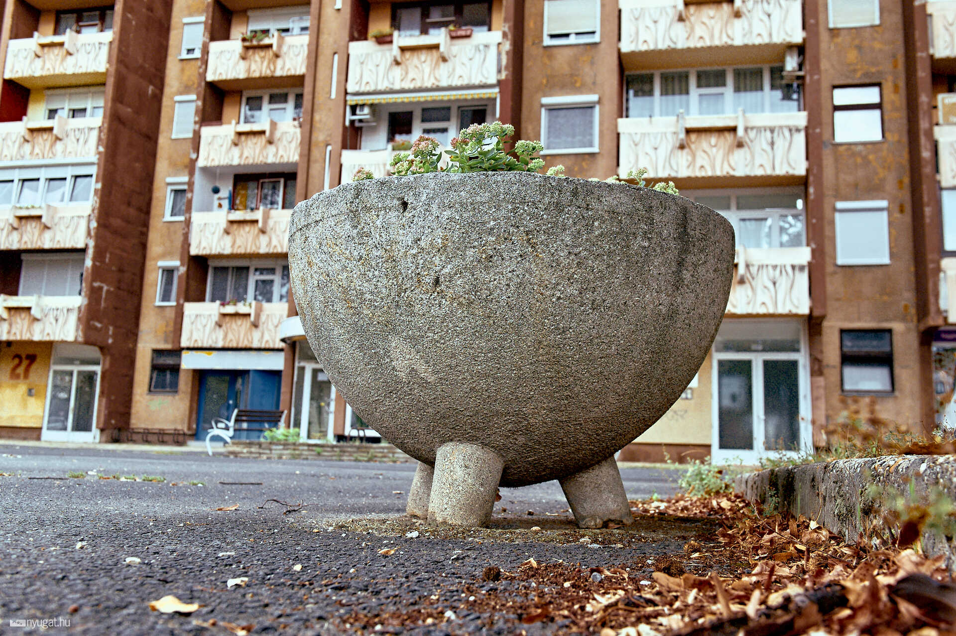 Szent Márton utca a Borostyán mellett