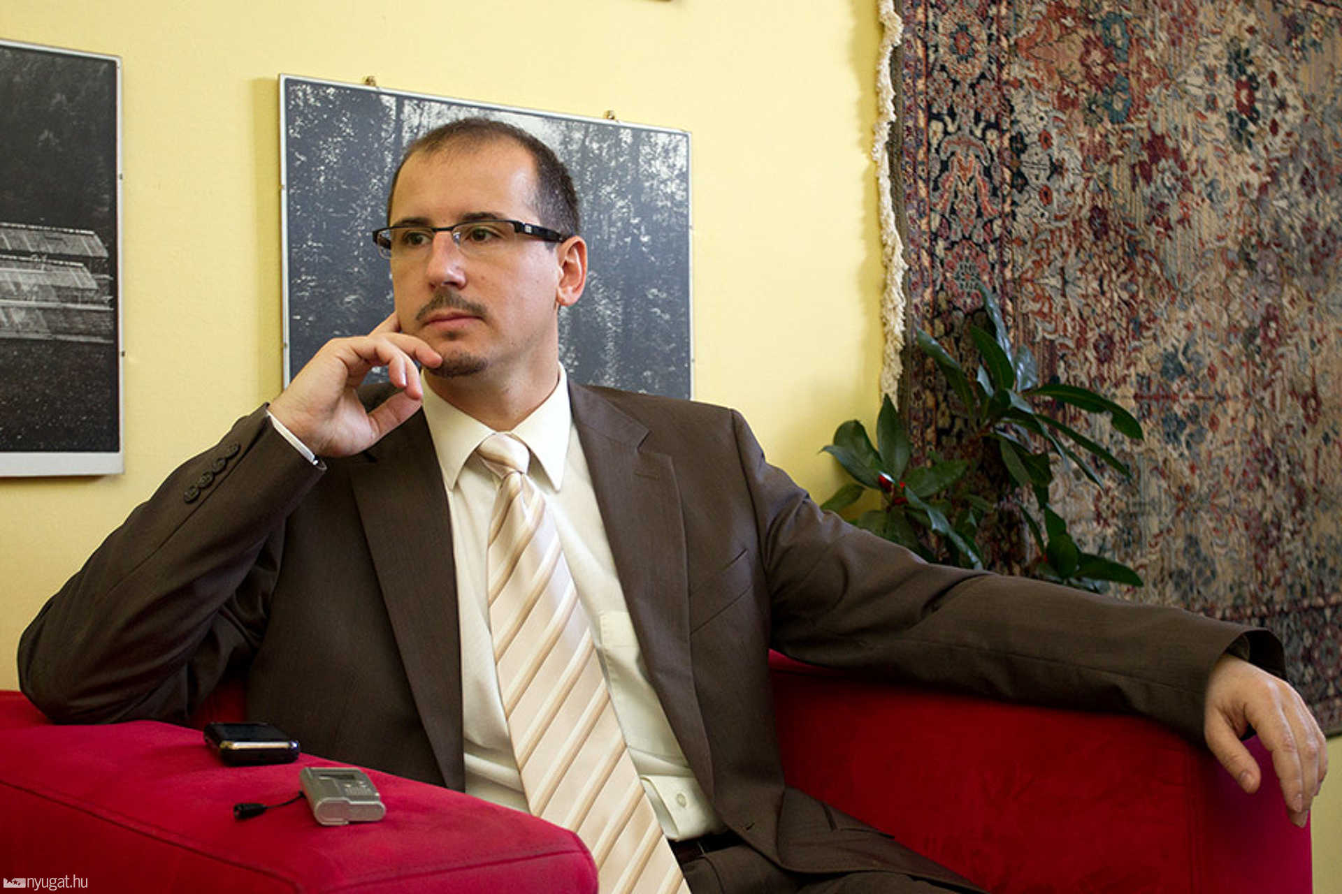 Dr. Nemény András