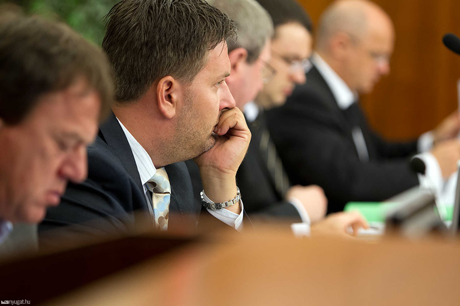 Júniusi közgyűlés