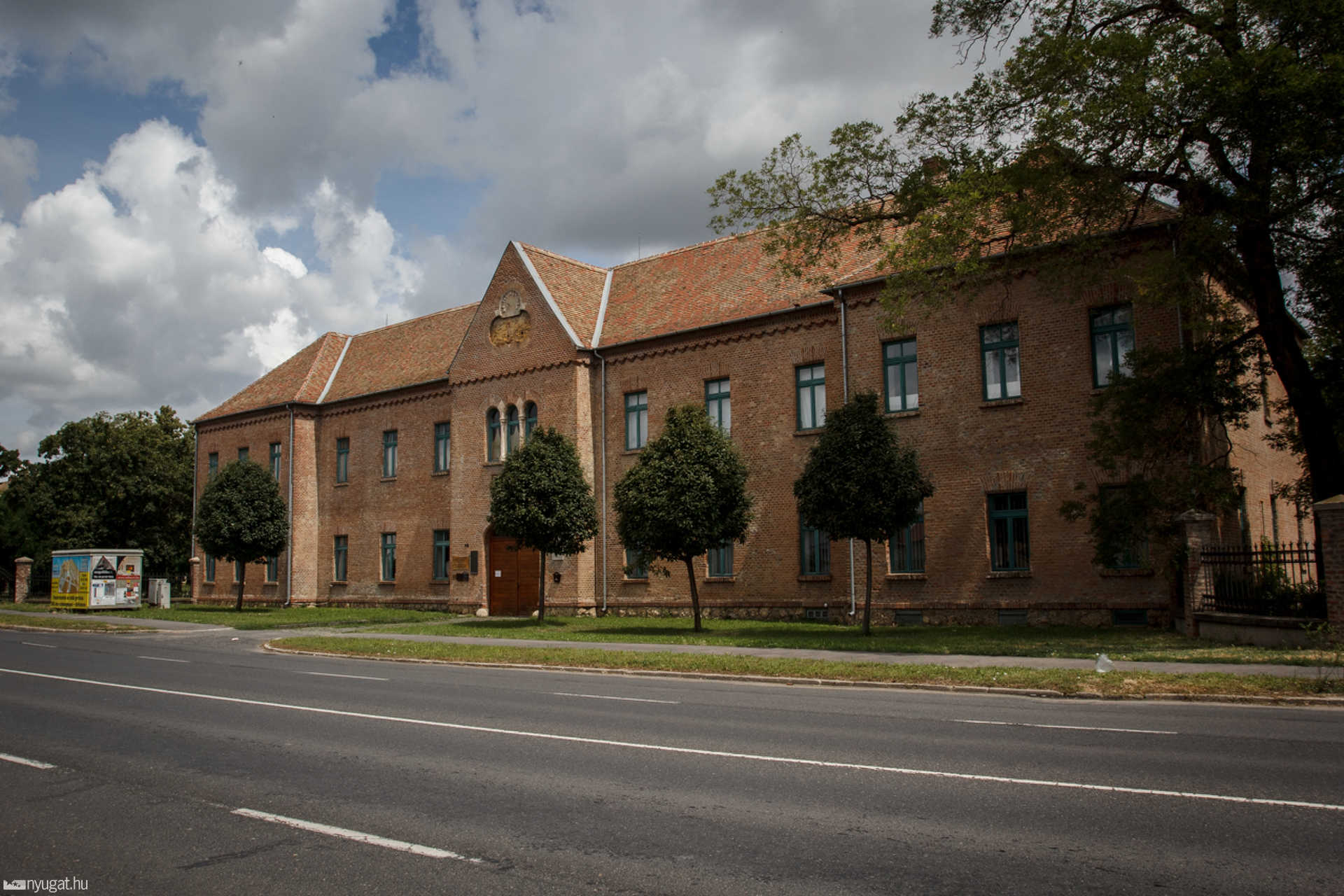Szombathely régen és ma - Lovassági laktanya