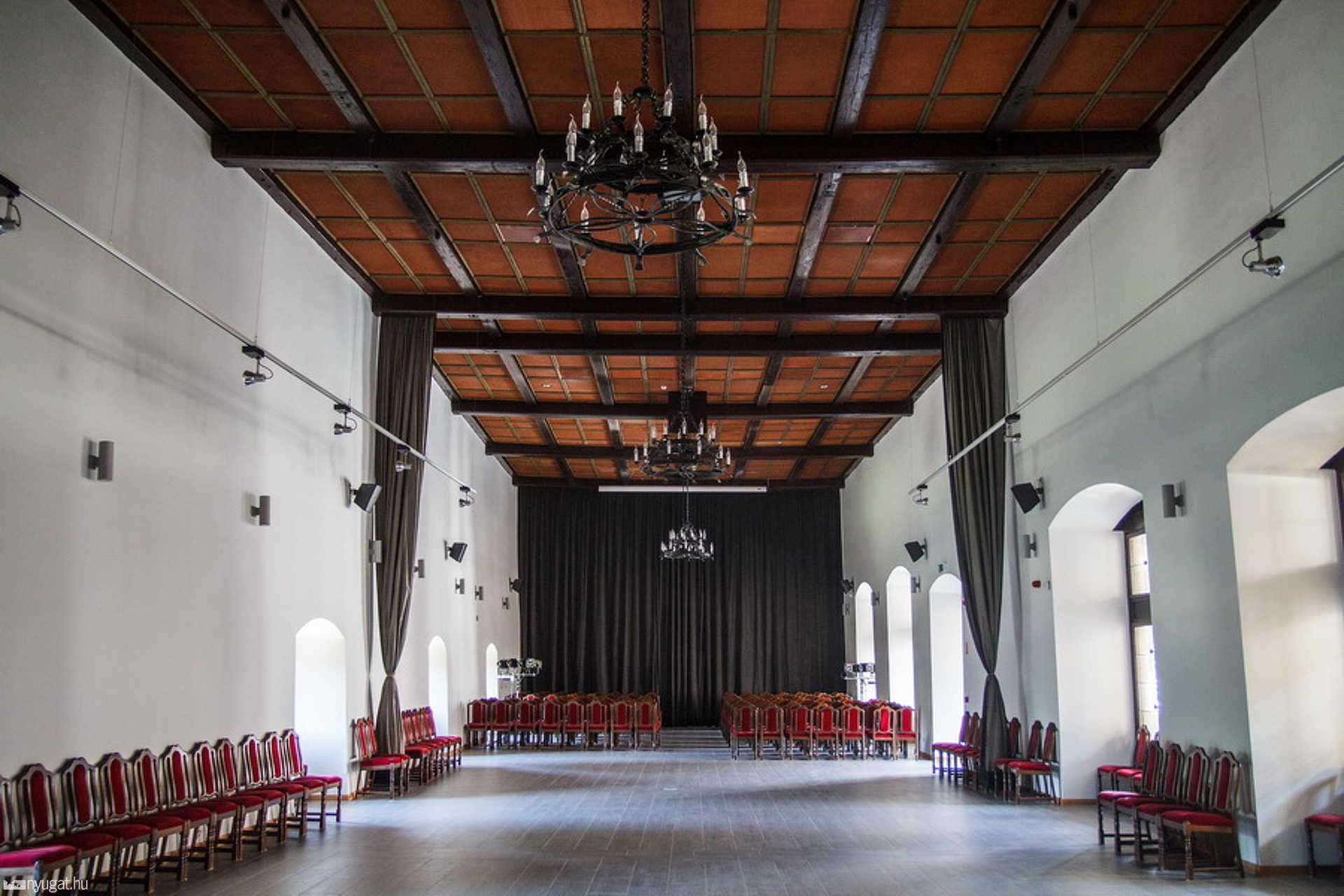 A lovagterem - Impozáns helyszín