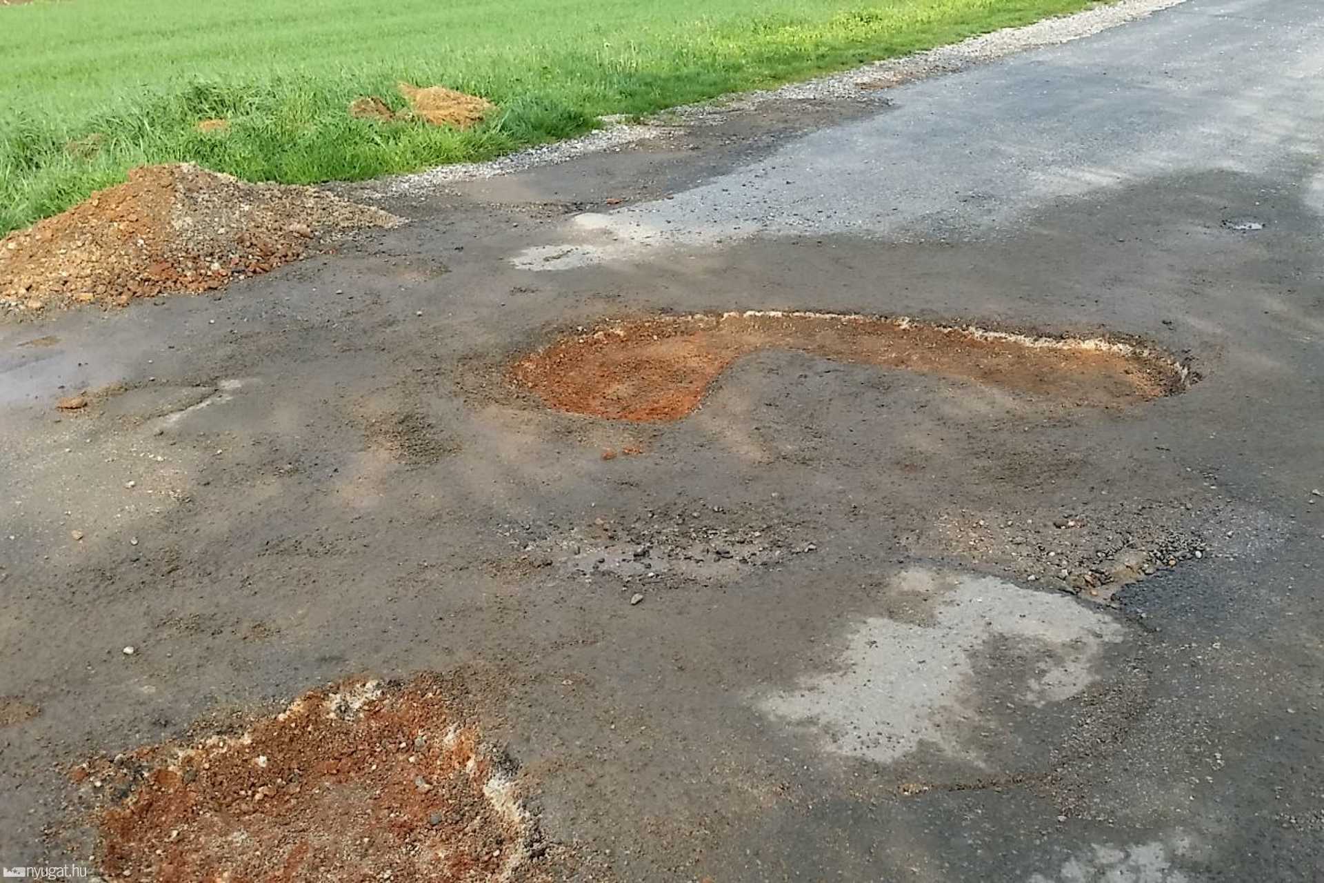 A lakók kátyúztak Zanaton