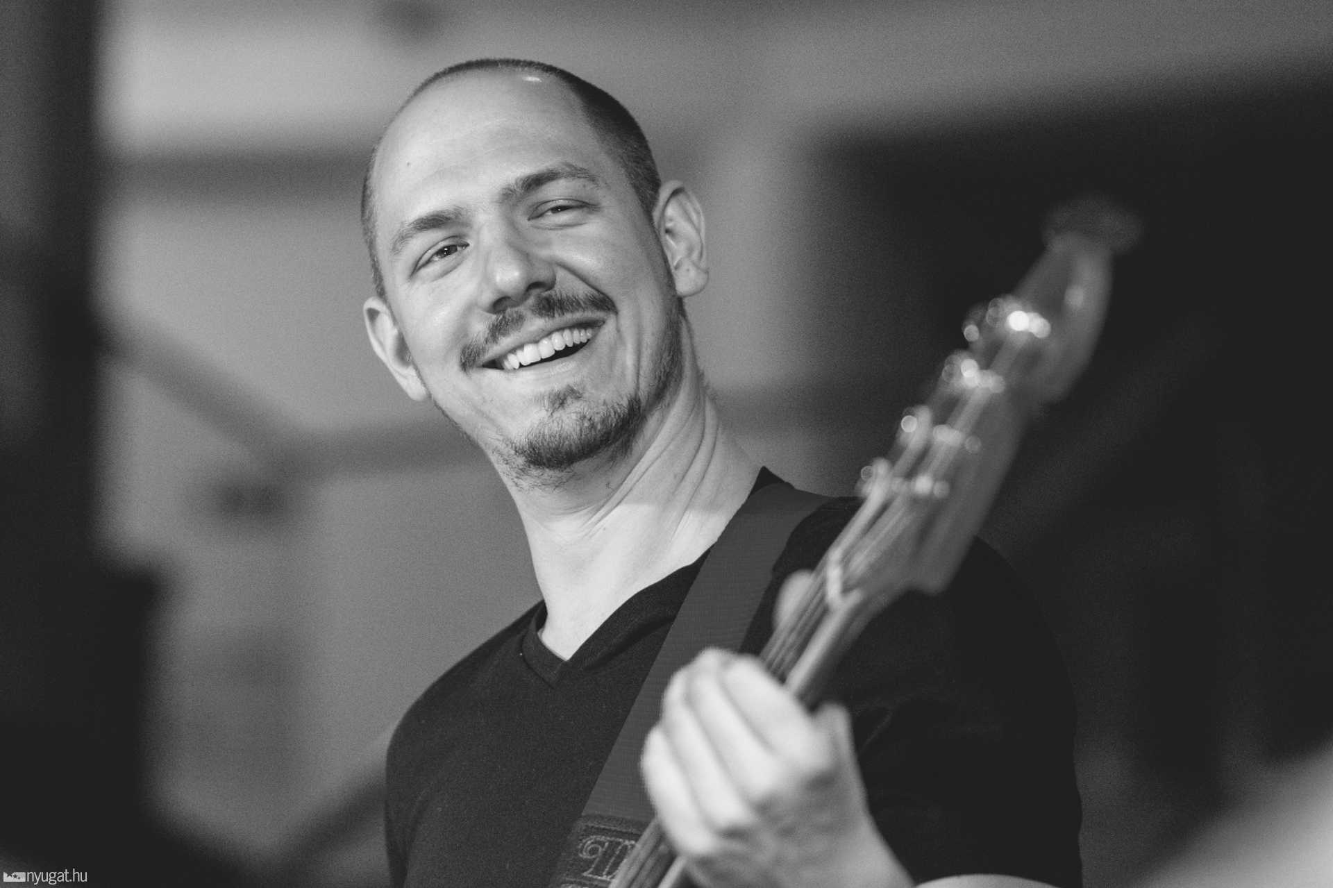 Elefánt koncert az MSH aulában