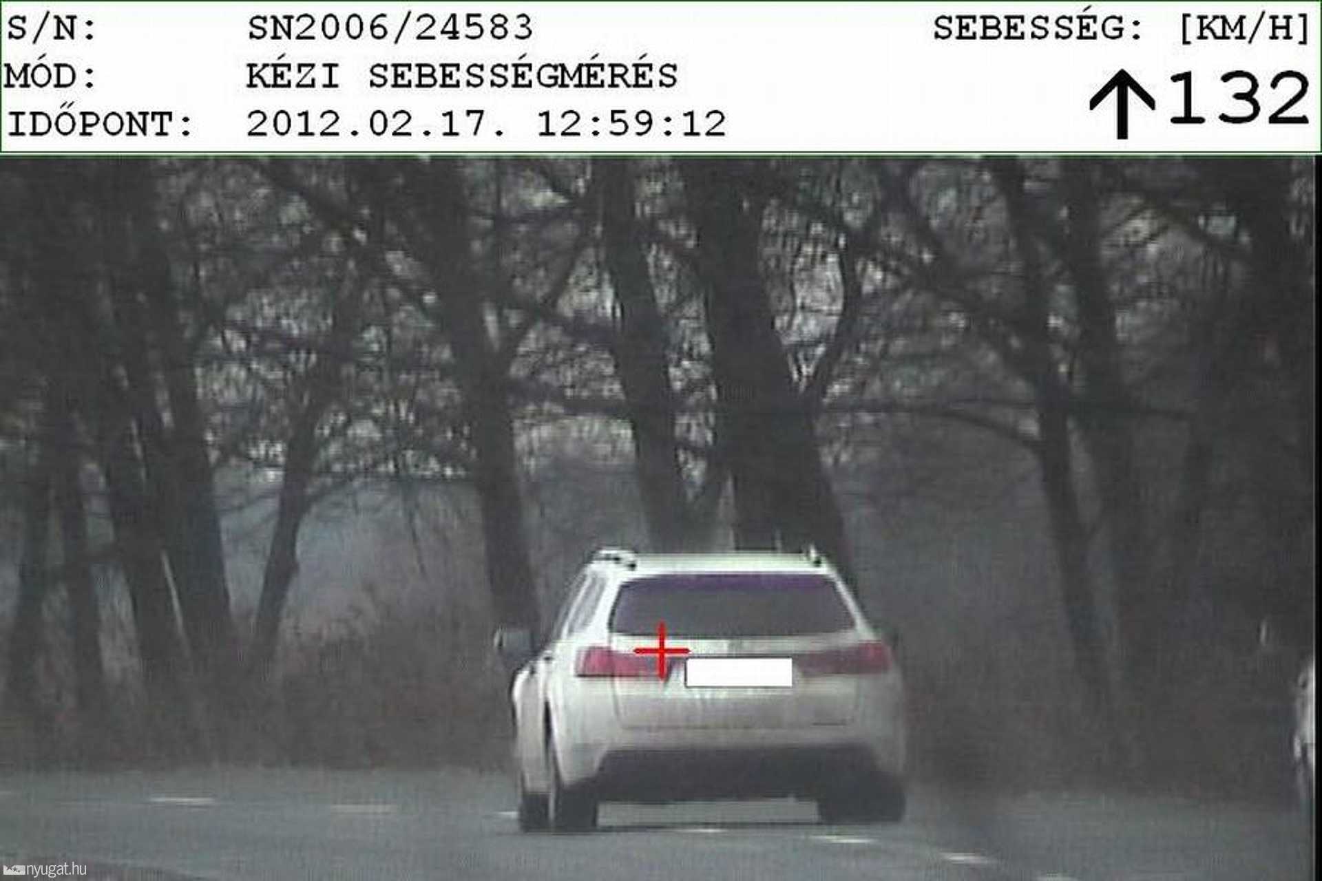 Gencsapáti térségében, a 87-esen, leszorult a dobogóról