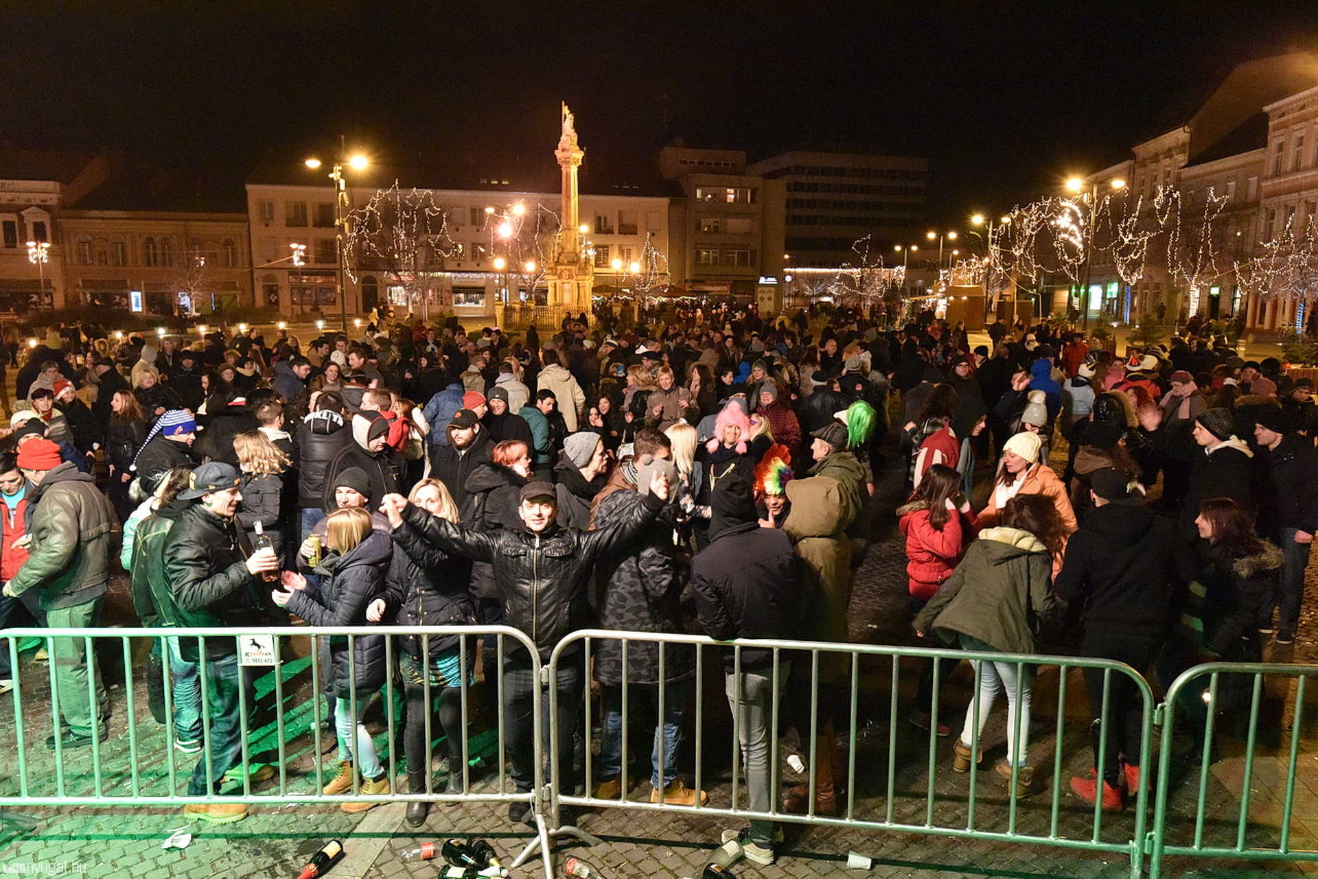 Újévi utcabál Szombathelyen - 2016.