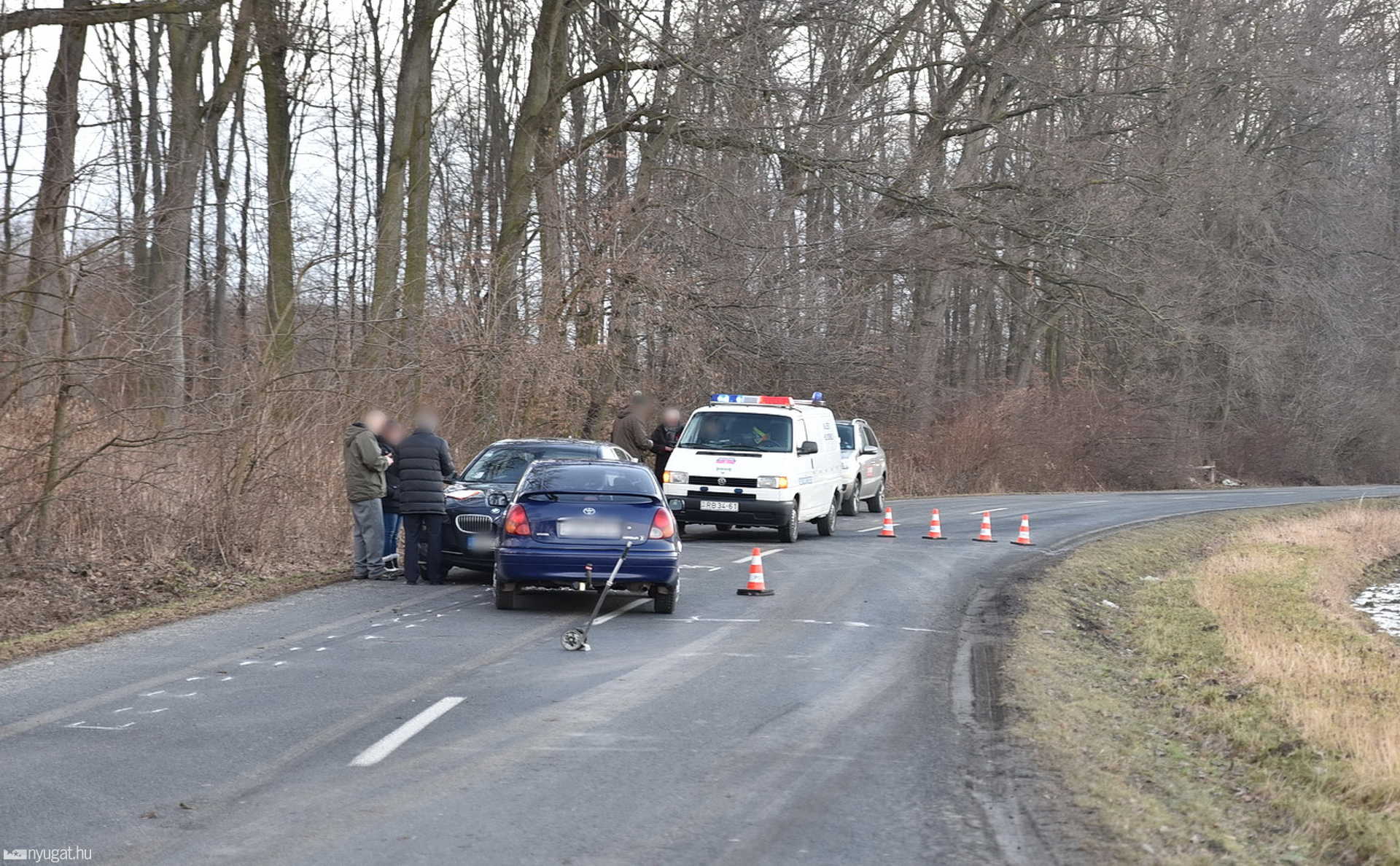 Előzésből baleset Ják és Szombathely között
