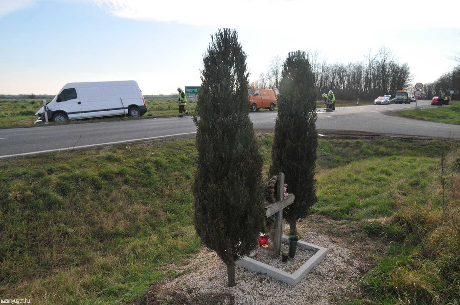 Hármas baleset a 86-os út nagygeresdi elágazójánál 