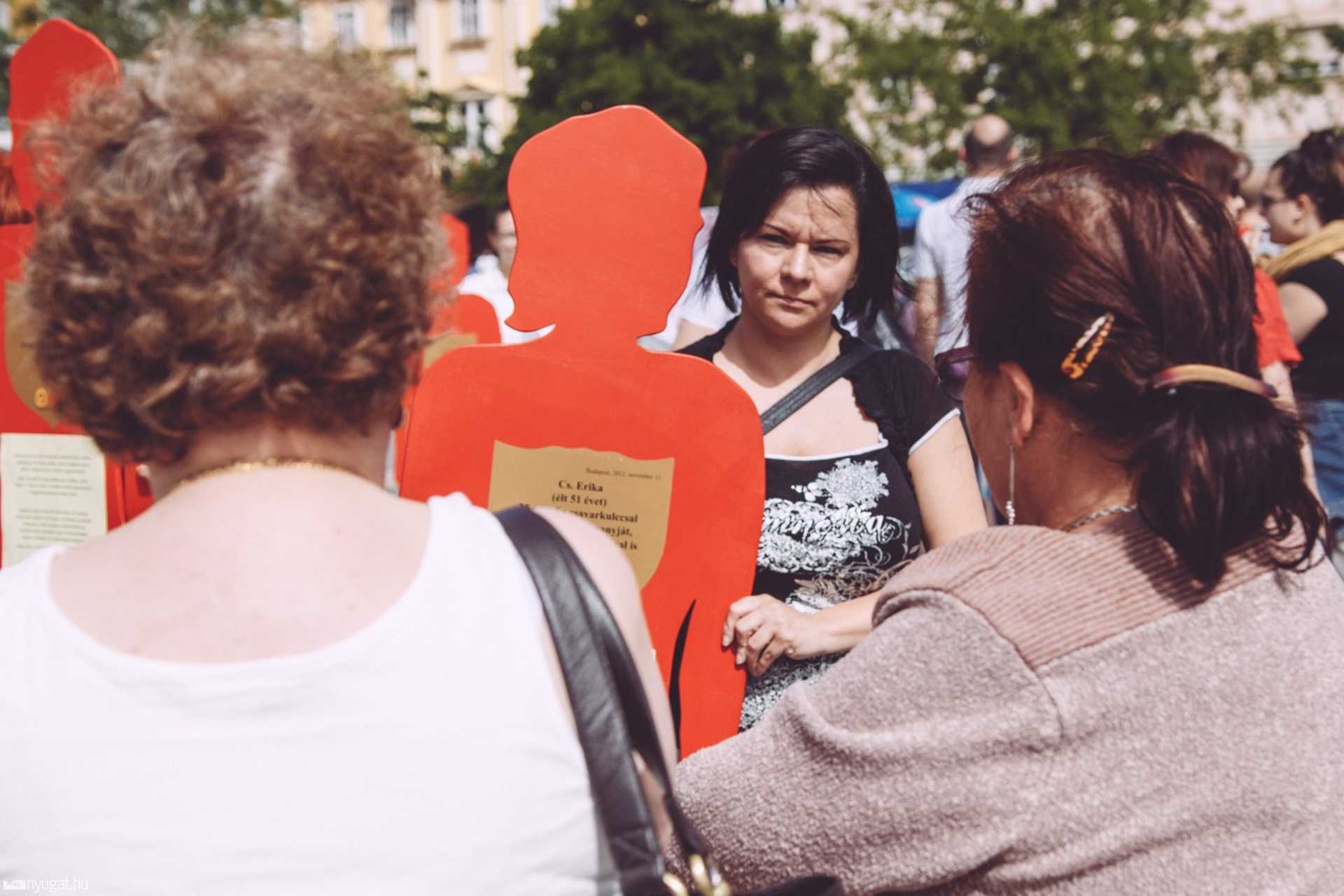 Néma Tanúk flash mob