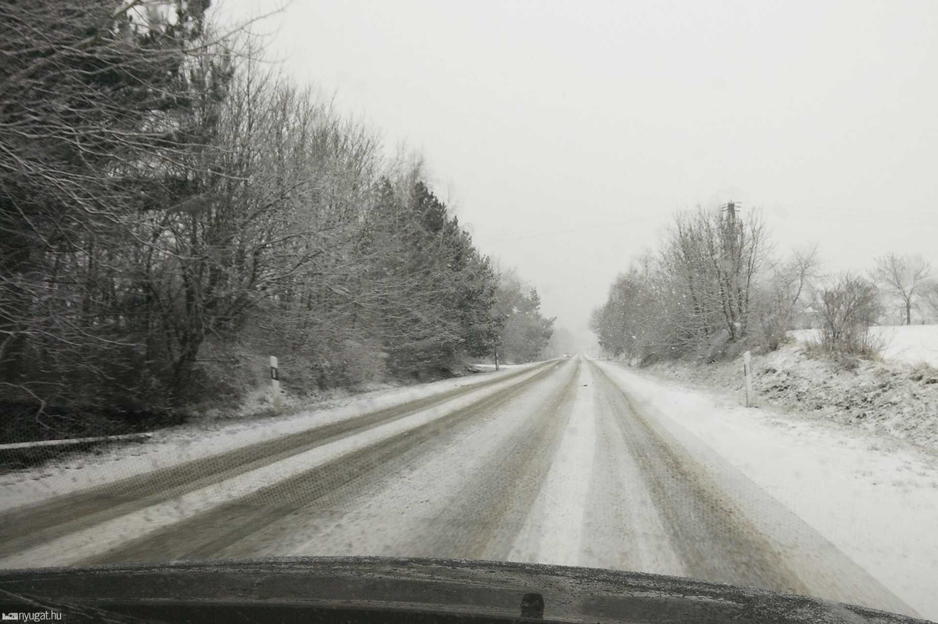 Kőszeg mellett, a 87-es főút, 2015.01.29-én 10:45-kor