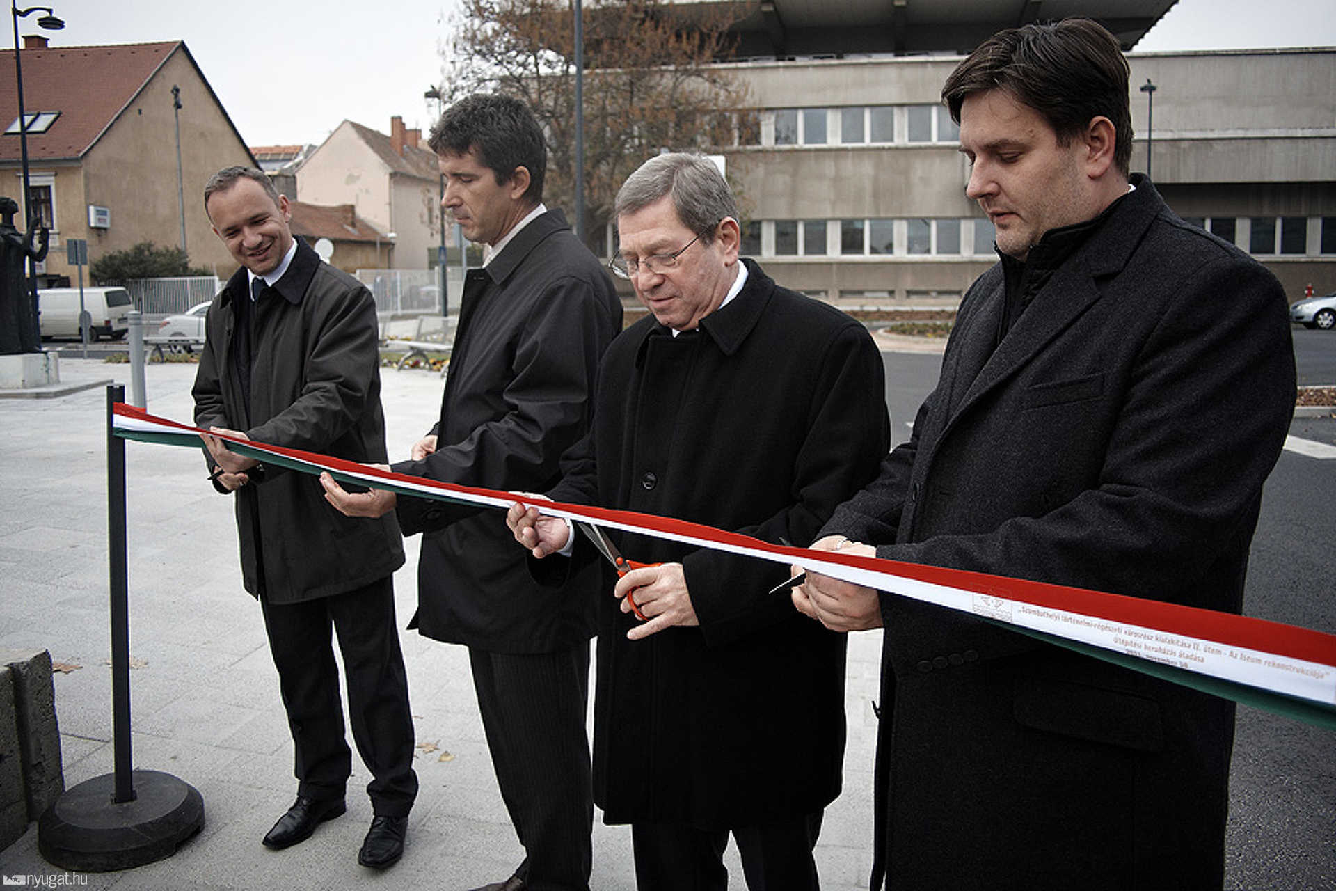 Rákóczi utcai felújítás ünnepélyes átadása