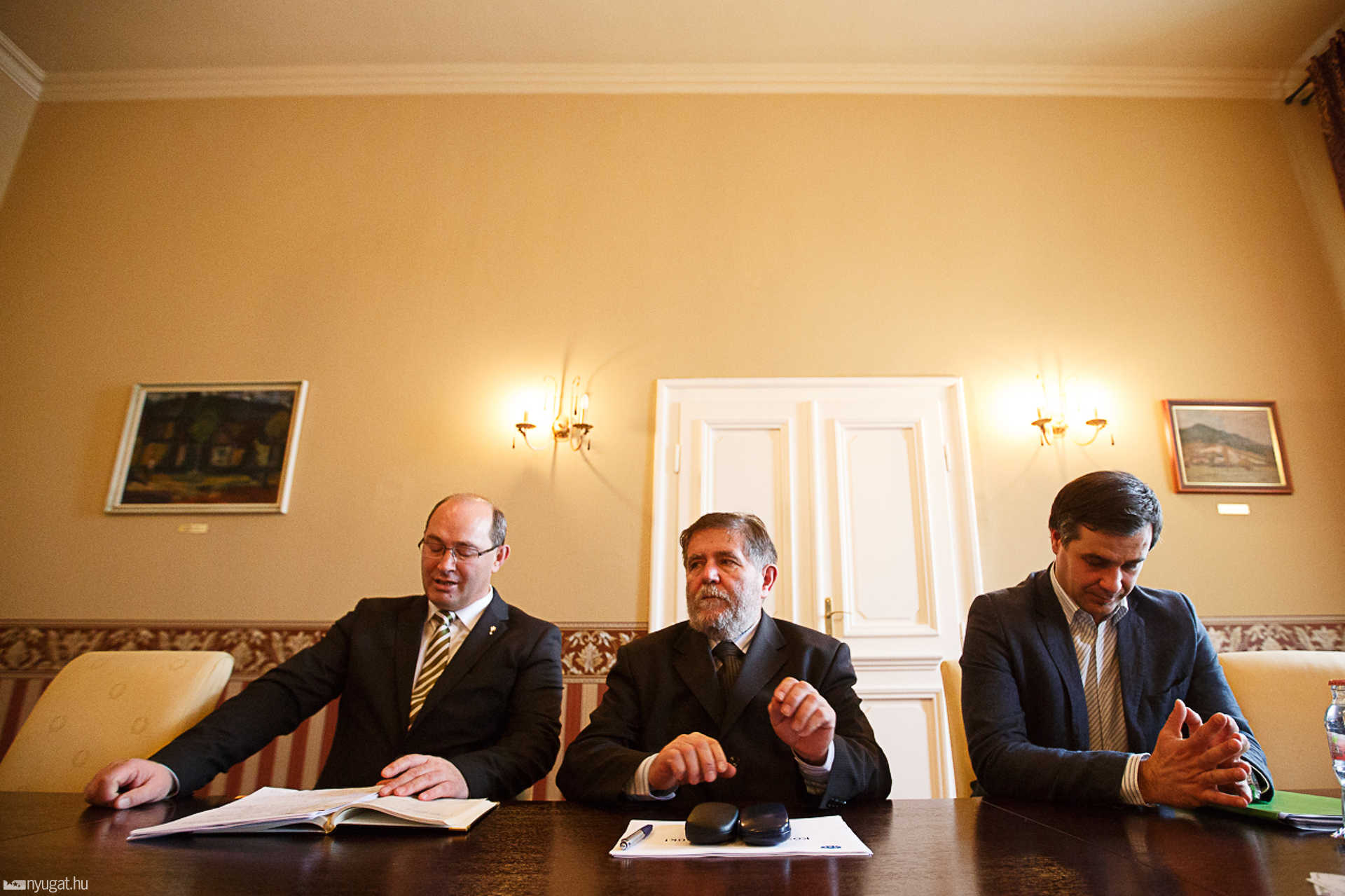 Sajtótájékoztató a megyeházán