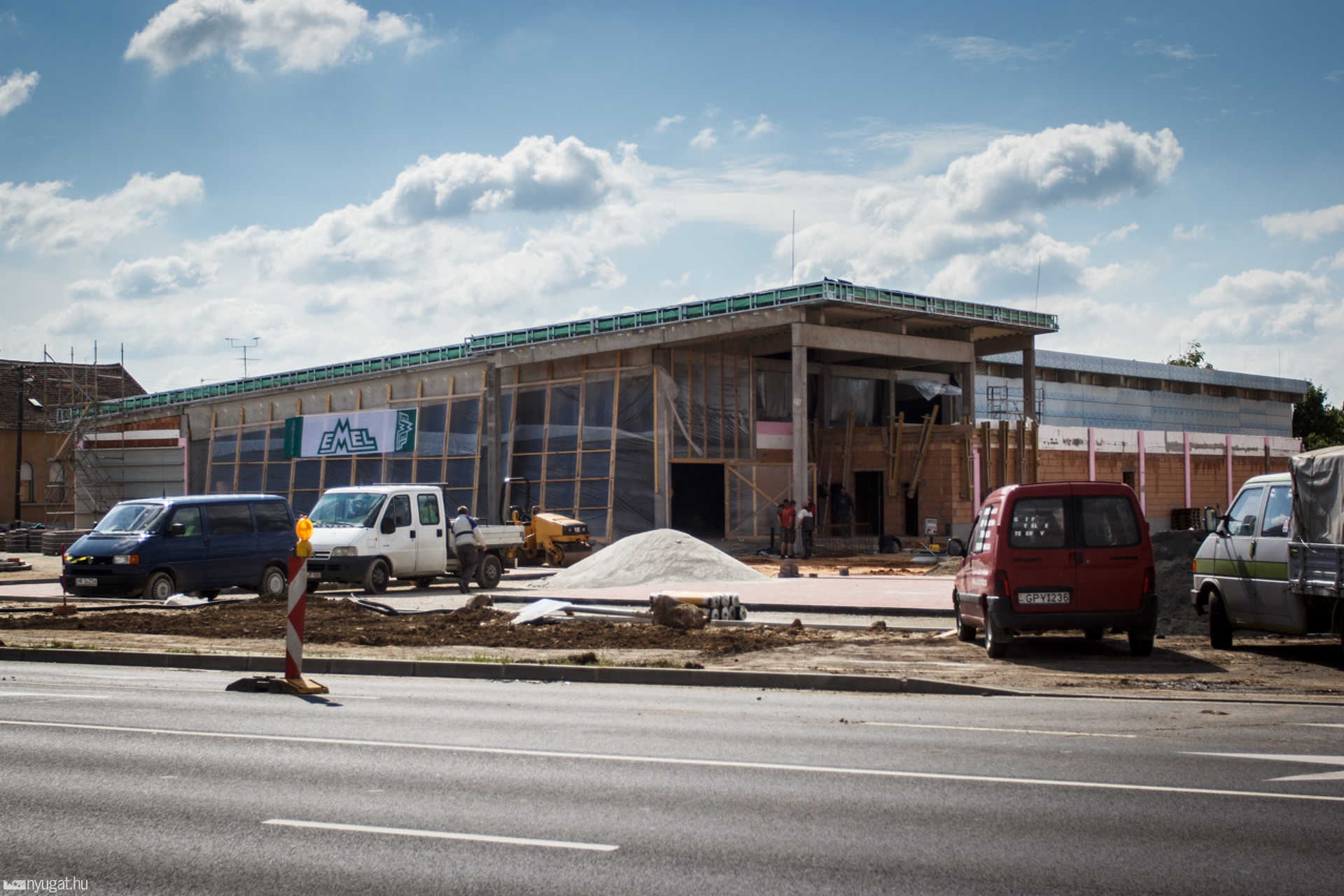 Épülő Lidl a Zanati úton