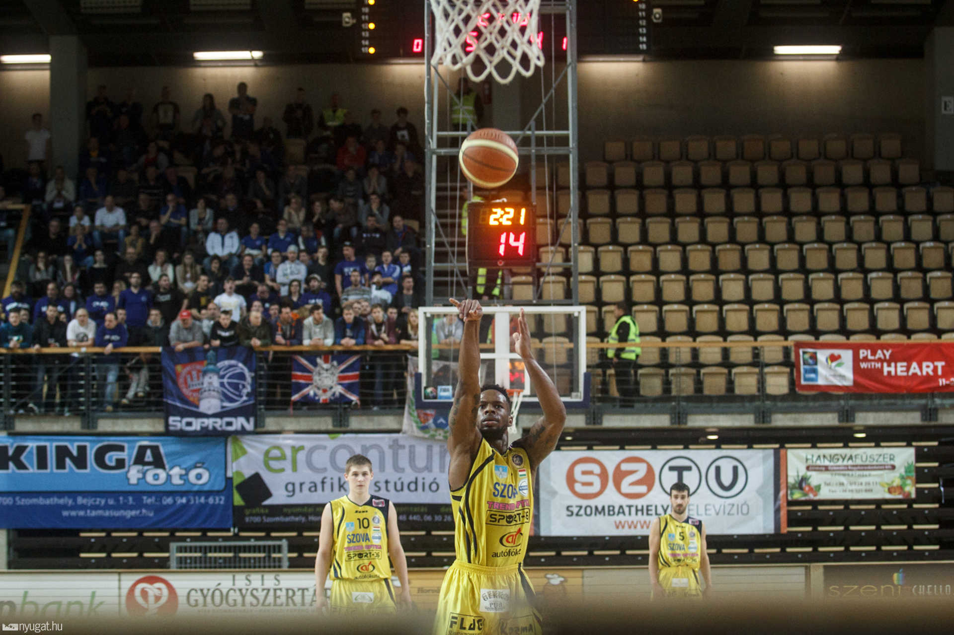Falco-Trend Optika KC Szombathely – Soproni Sördögök