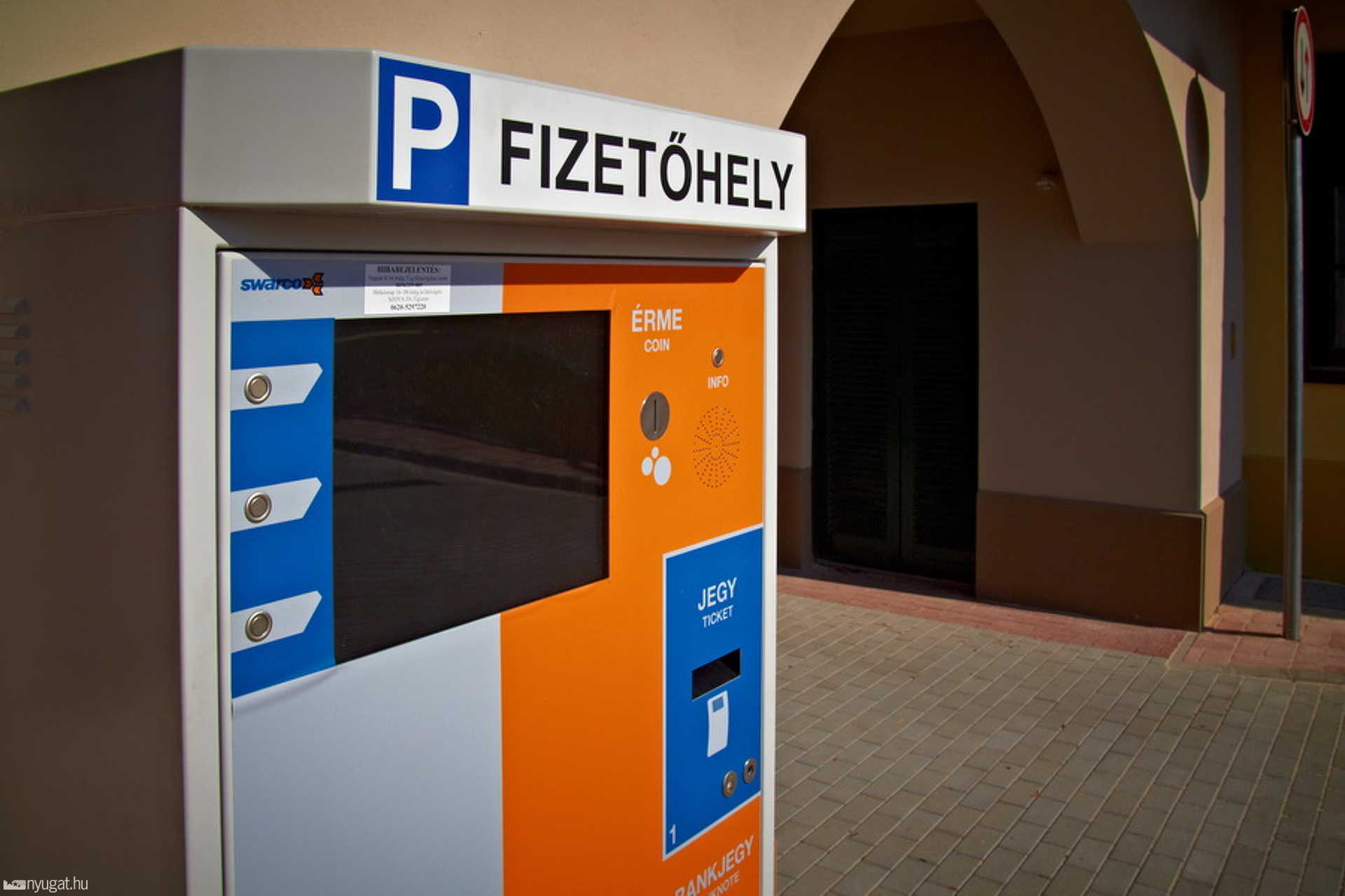 Kőszegi utca - parkoló