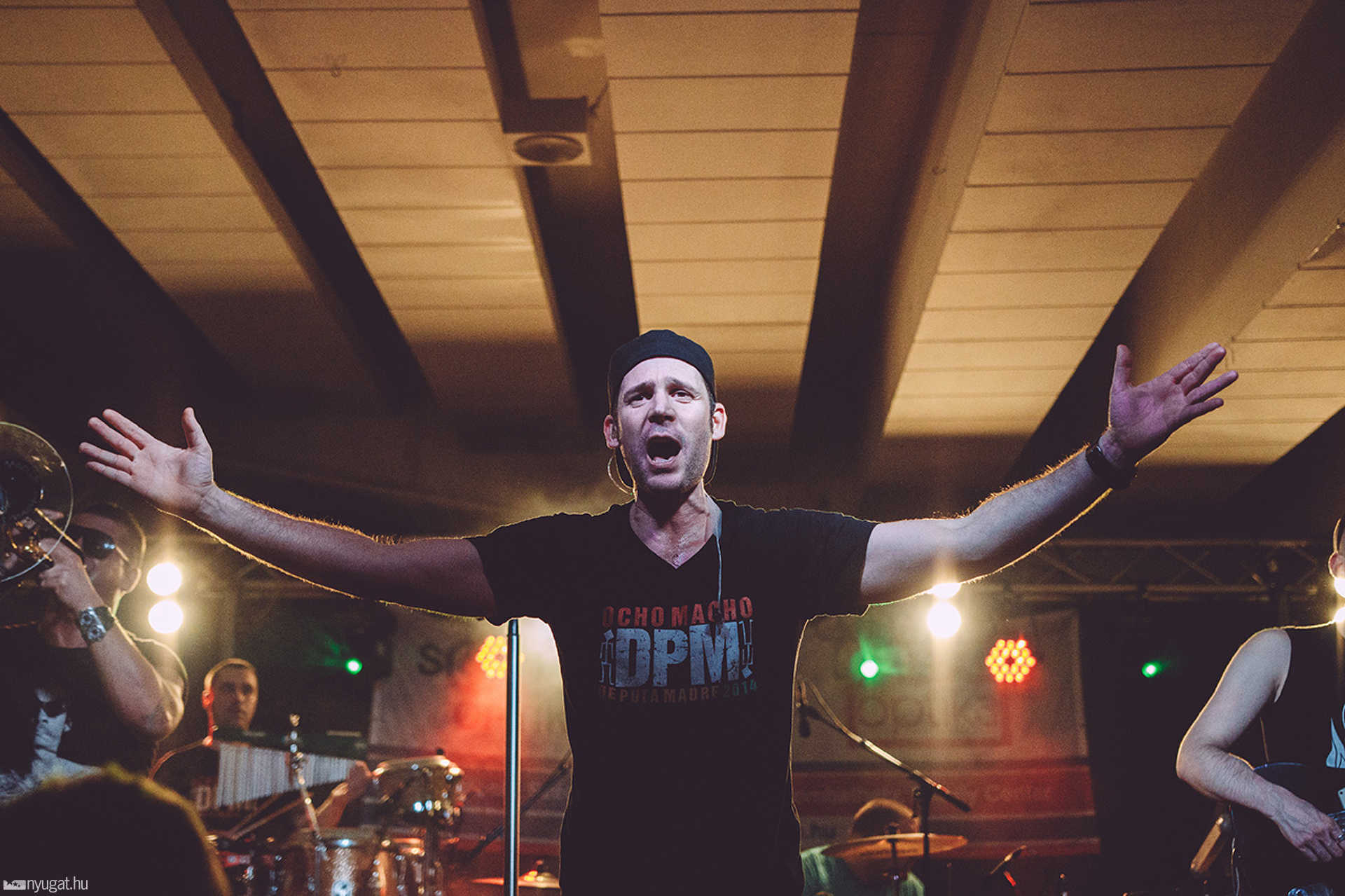 Ocho Macho koncert a Savaria Moziban