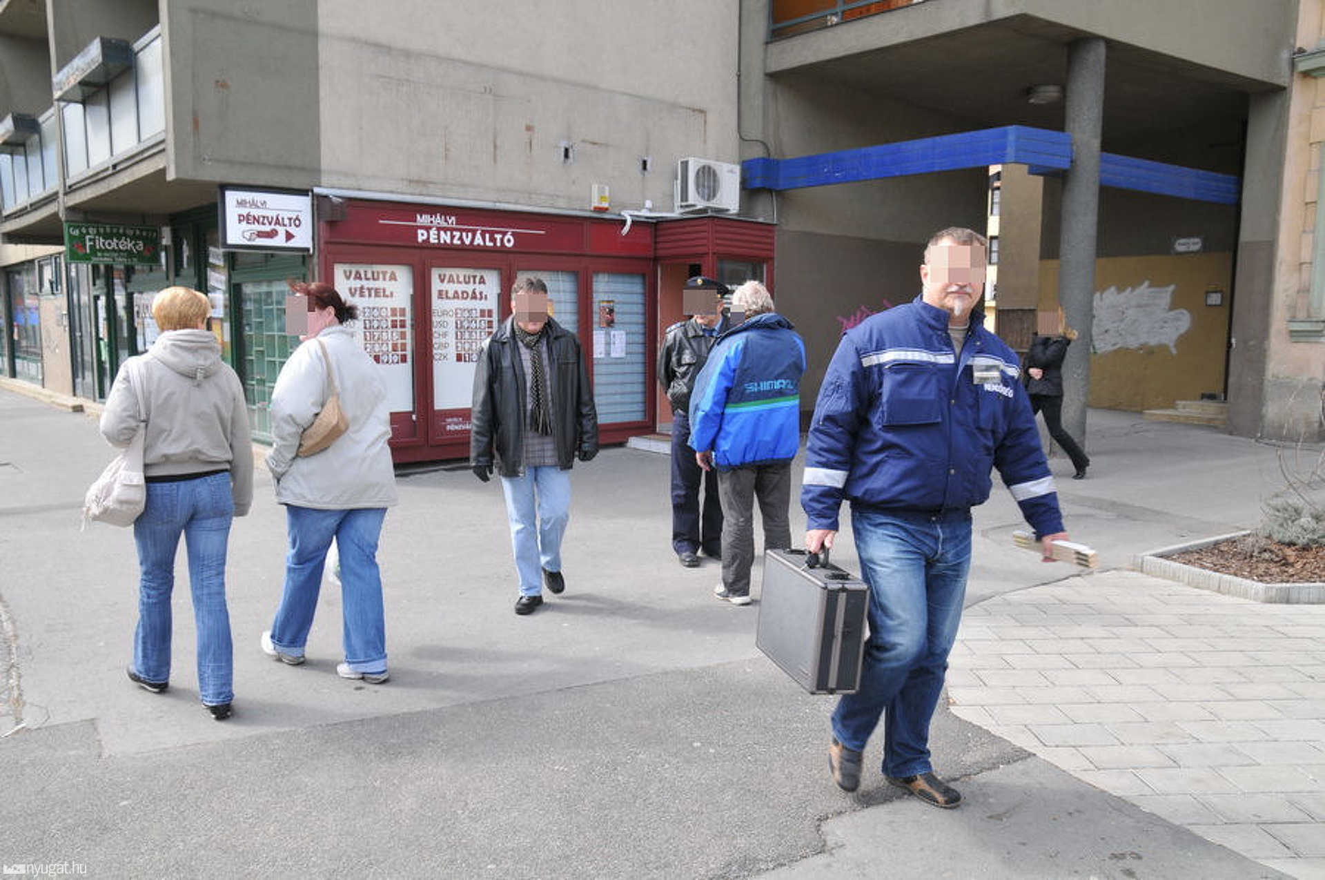 Végeztek a nyomszakértők
