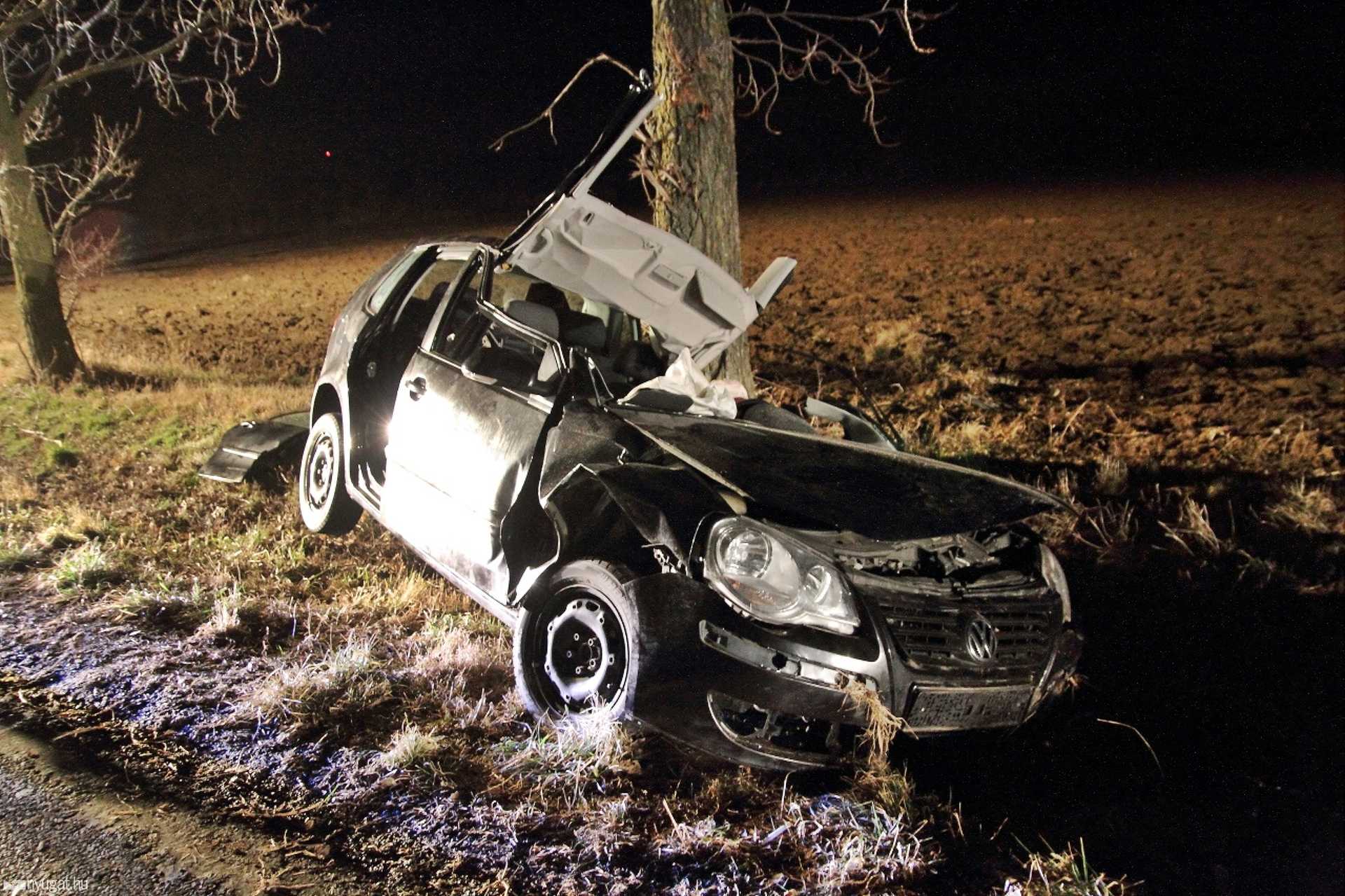 Elaludt vezetés közben, balesetet szenvedett