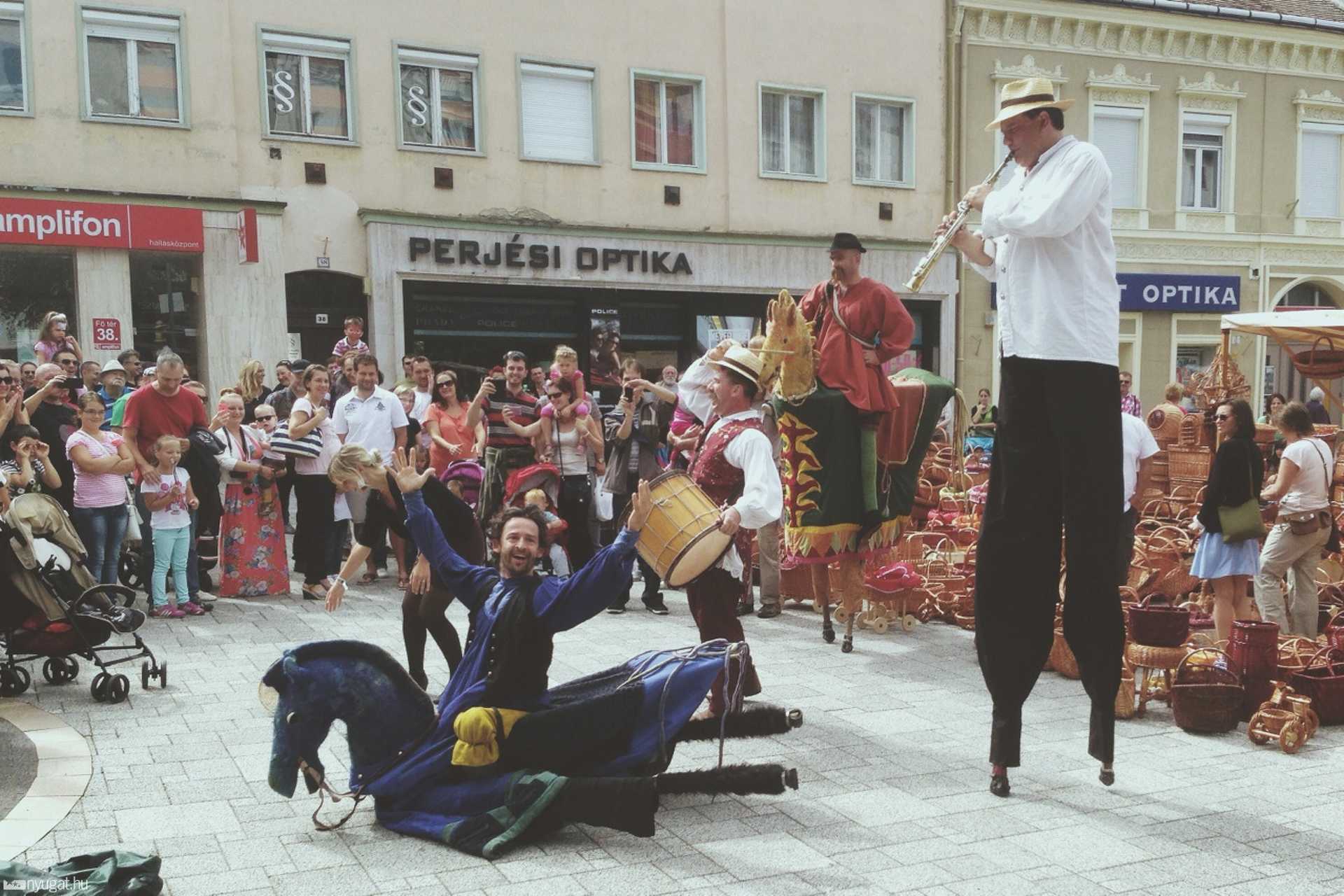 Gólyalábasok