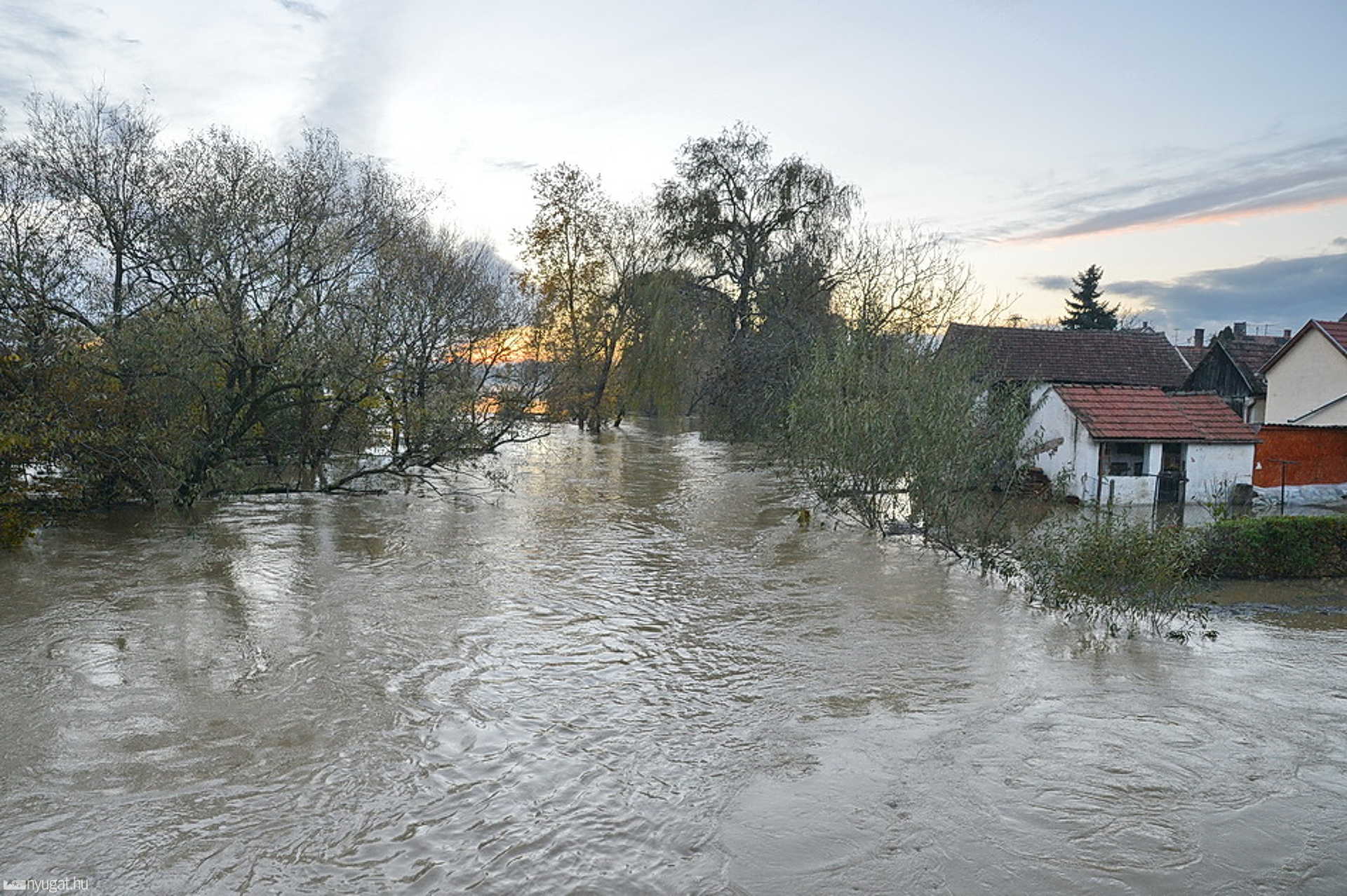 Áradó patakok és folyók Vas megyében - 2012.november 6.