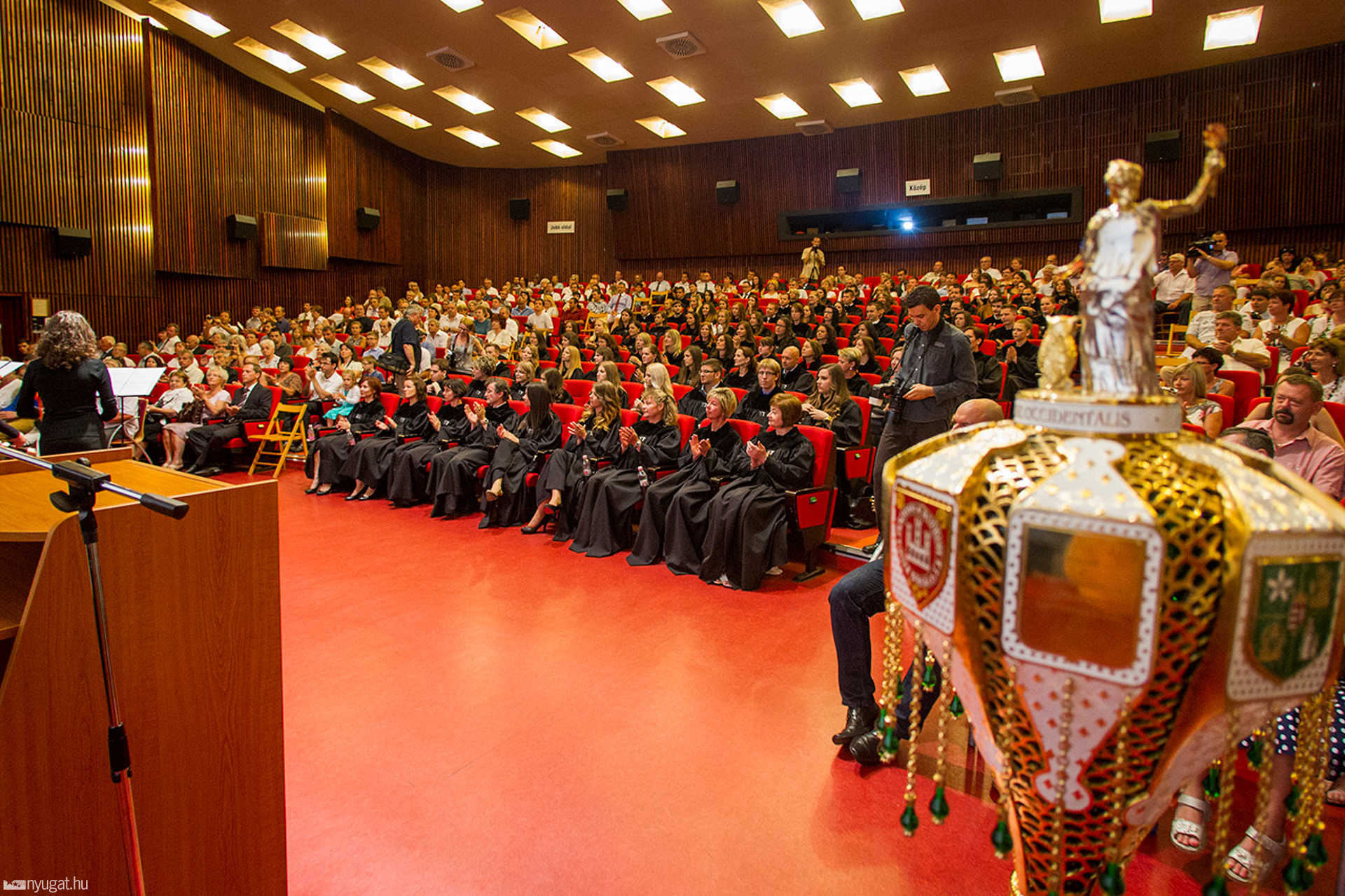 NymE-SEK diplomaosztó ünnepség