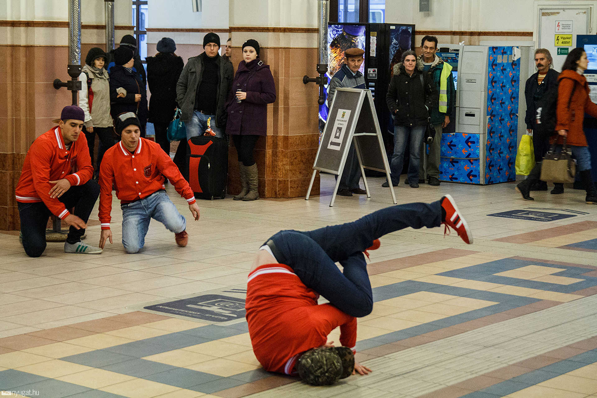 Flash mob a vasútállomáson